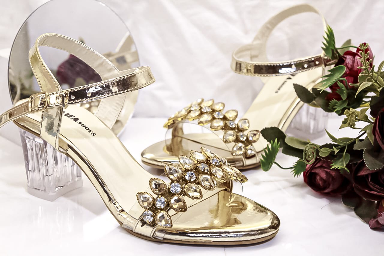 Looking for affordable and stylish women's flats/sandals/heels? Look no further! Sawa.pk's collection of women's footwear offers unbeatable prices without compromising on quality.