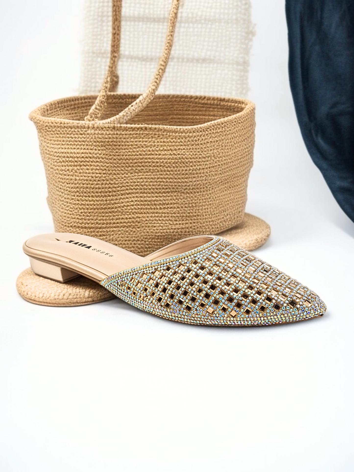 GOLDEN FANCY PUMPS 551 G