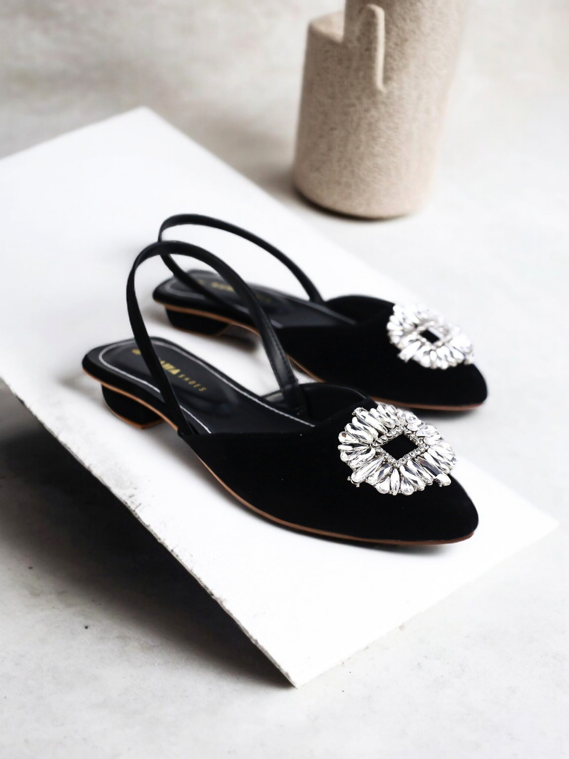 BLACK FORMAL PUMPS 636 BK