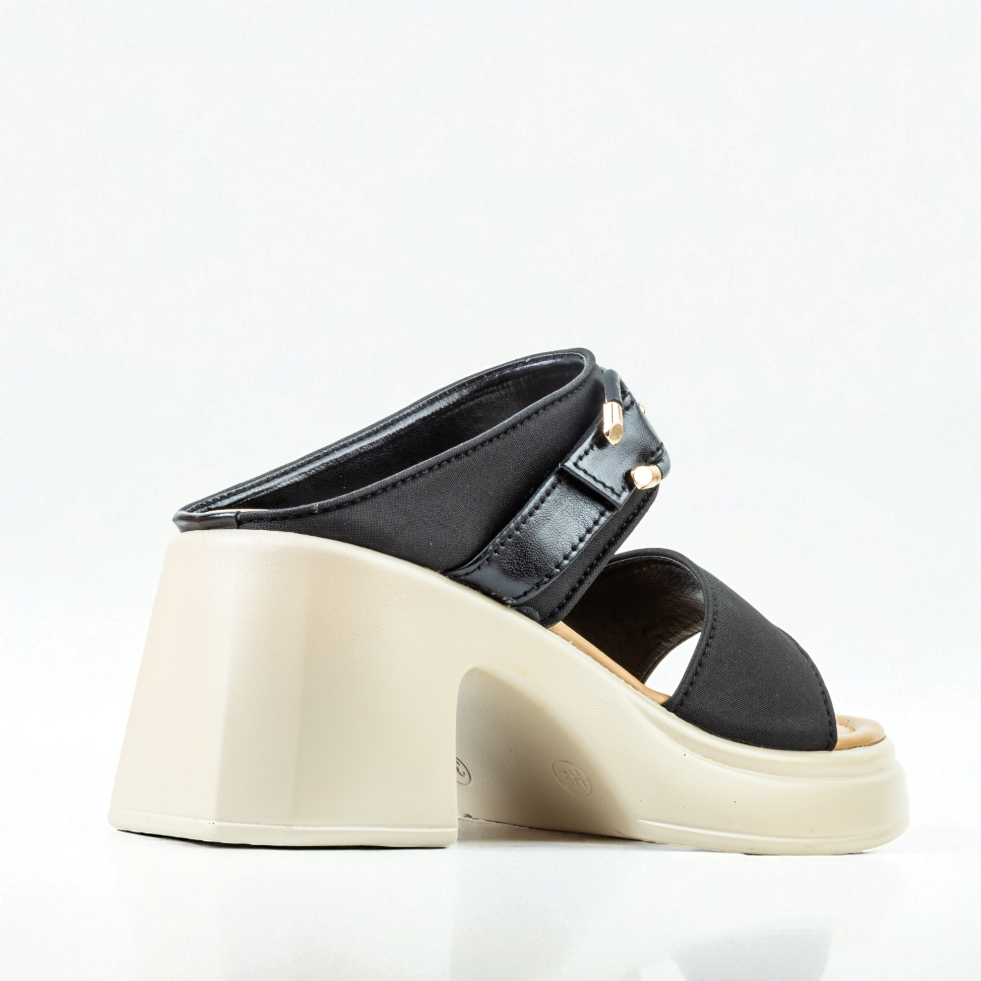 BLACK BLOCK HEELS 725 BK