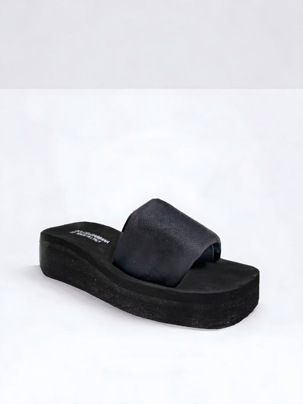 033 BK - Sawa.pkWomen #footwear #shoes #affordable