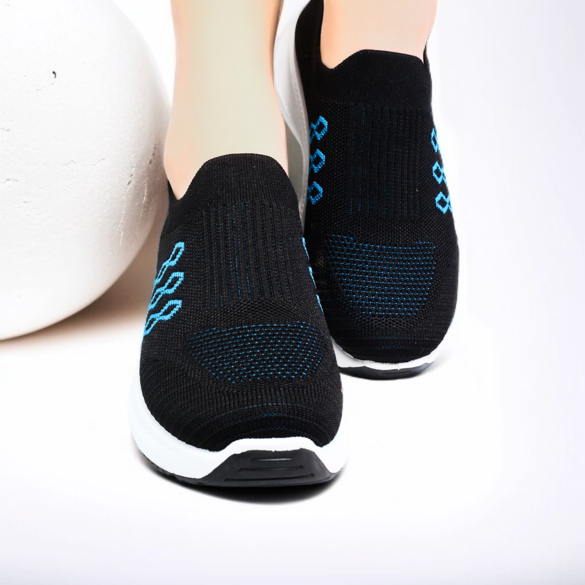 BLACK CASUAL SNEAKERS 132  BK