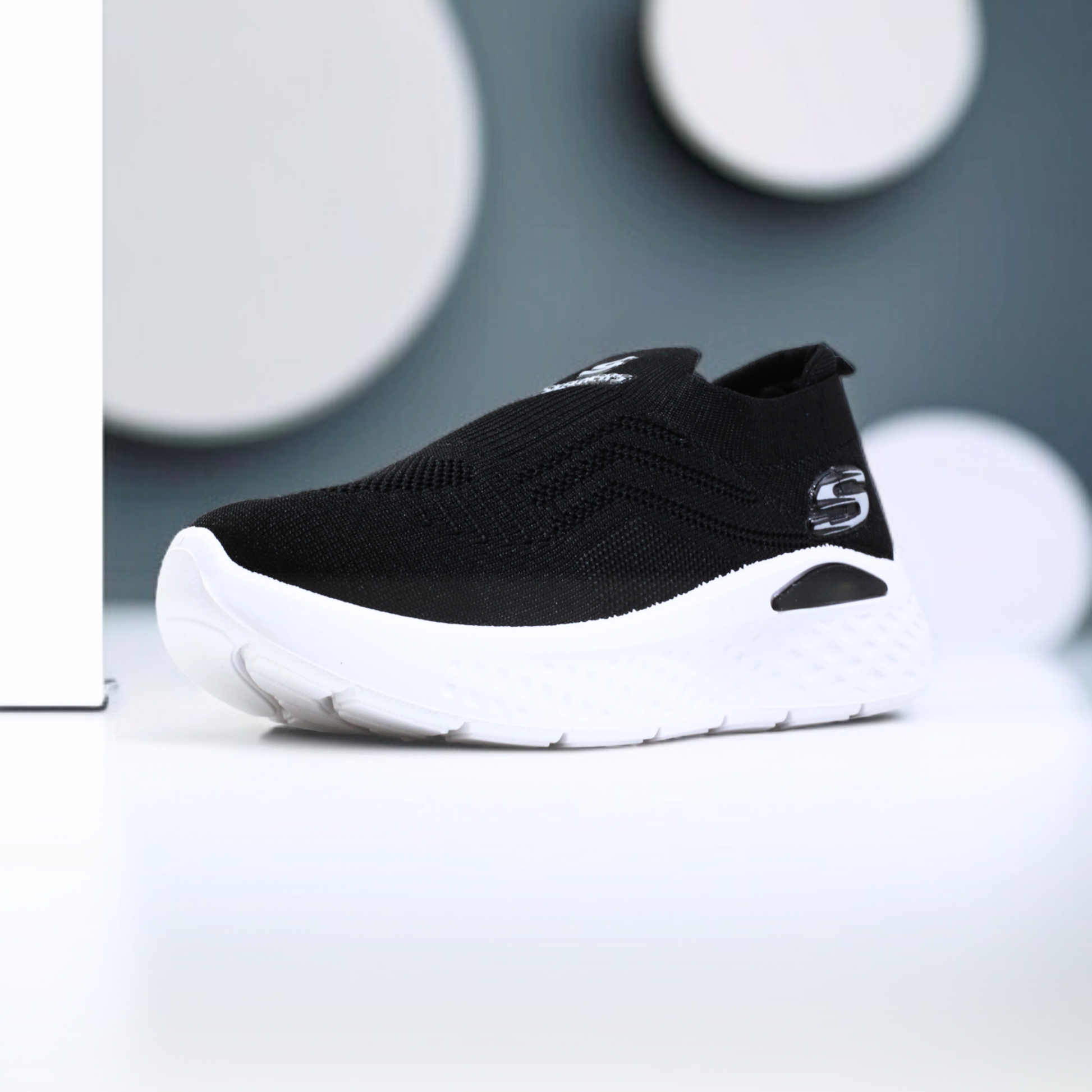 BLACK CASUAL SNEAKERS 139 BK