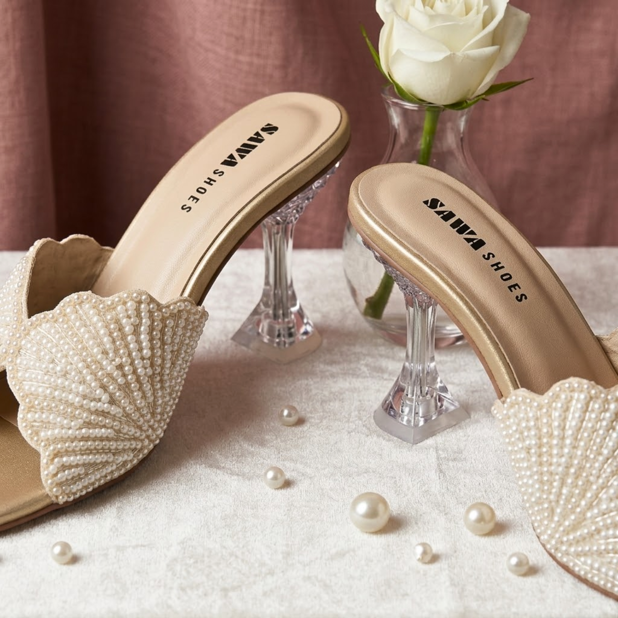 Pearl Shell Crystal Heels 547 F