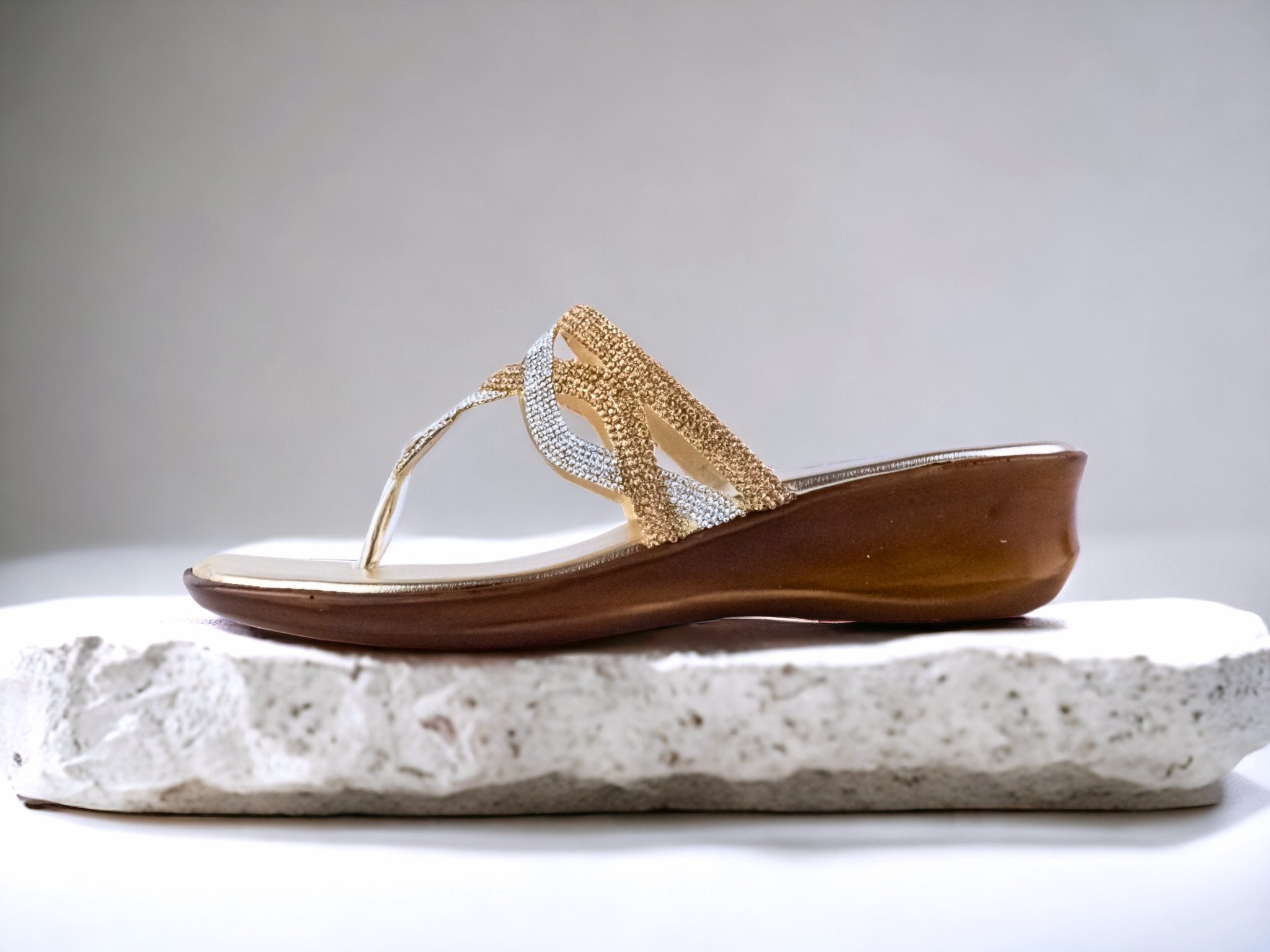 GOLDEN FANCY CHAPPAL 410 G - Sawa.pkWomen footwear shoes affordable