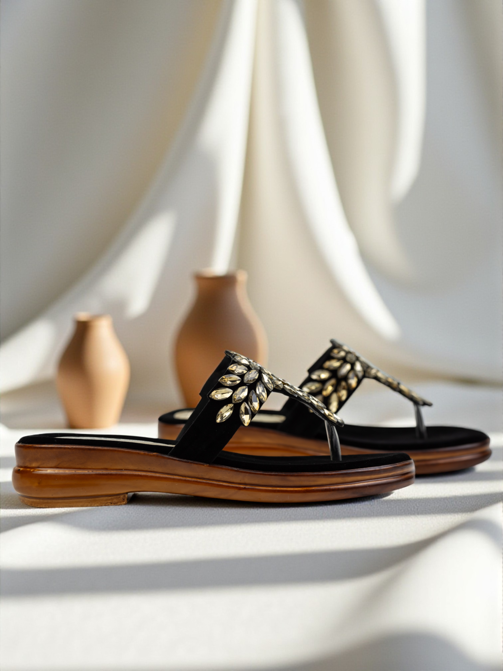 BLACK FANCY WEDGE 411 BK