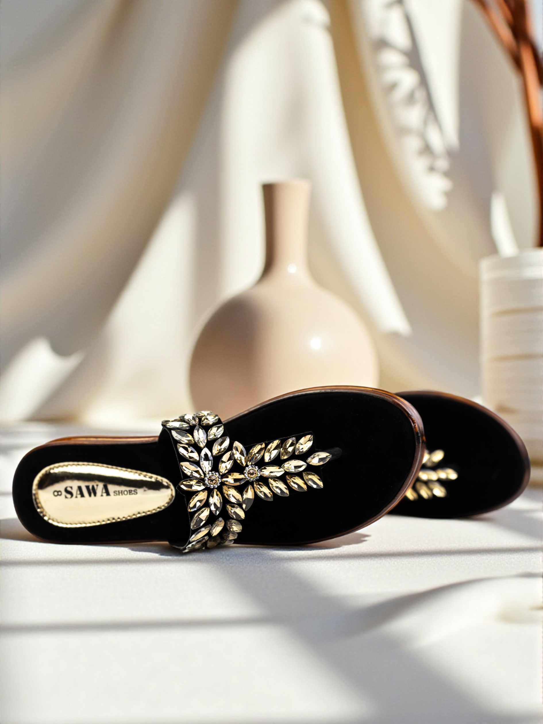 BLACK FANCY WEDGE 411 BK