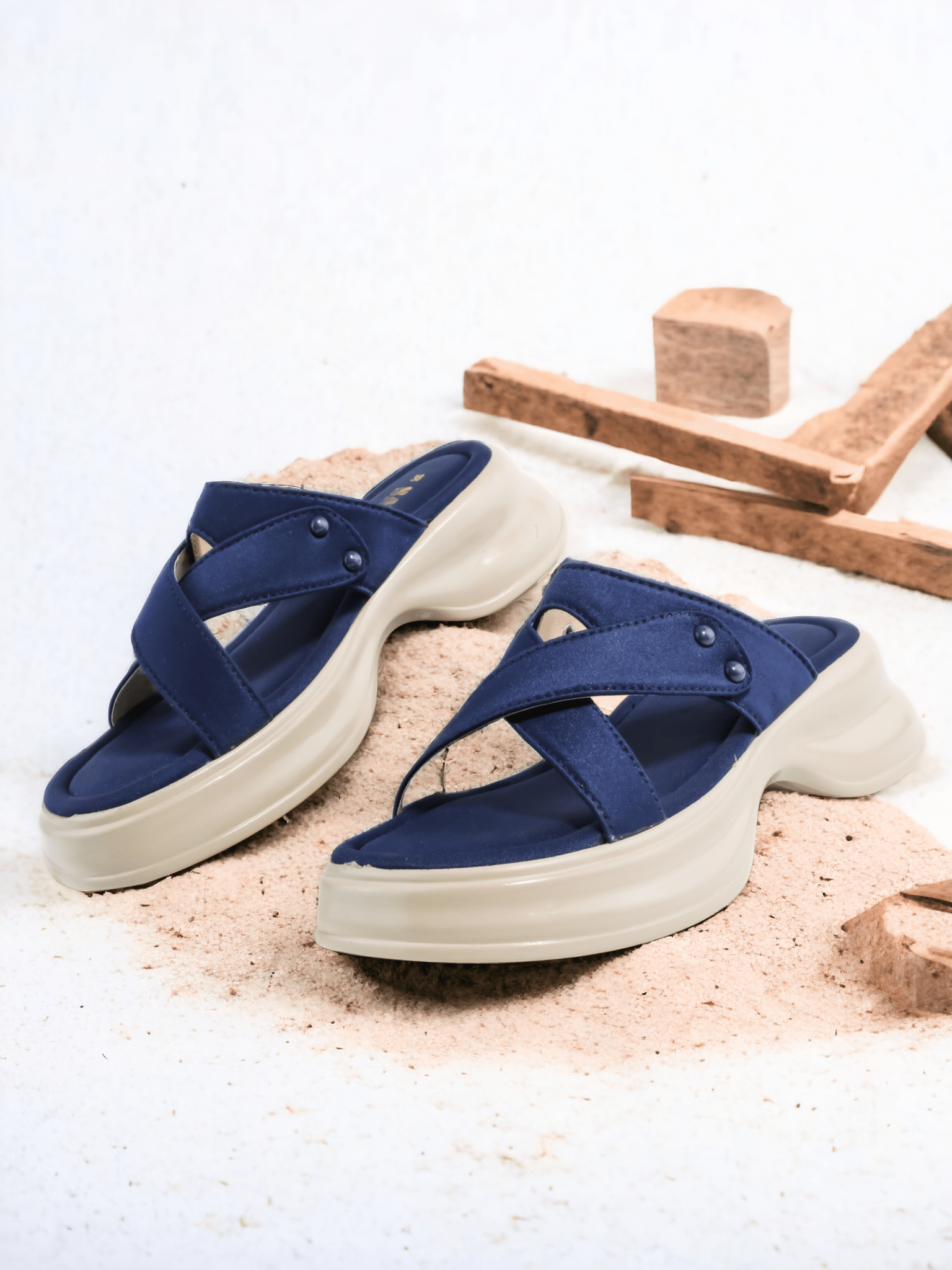 412 BL - Sawa.pkWomen #footwear #shoes #affordable