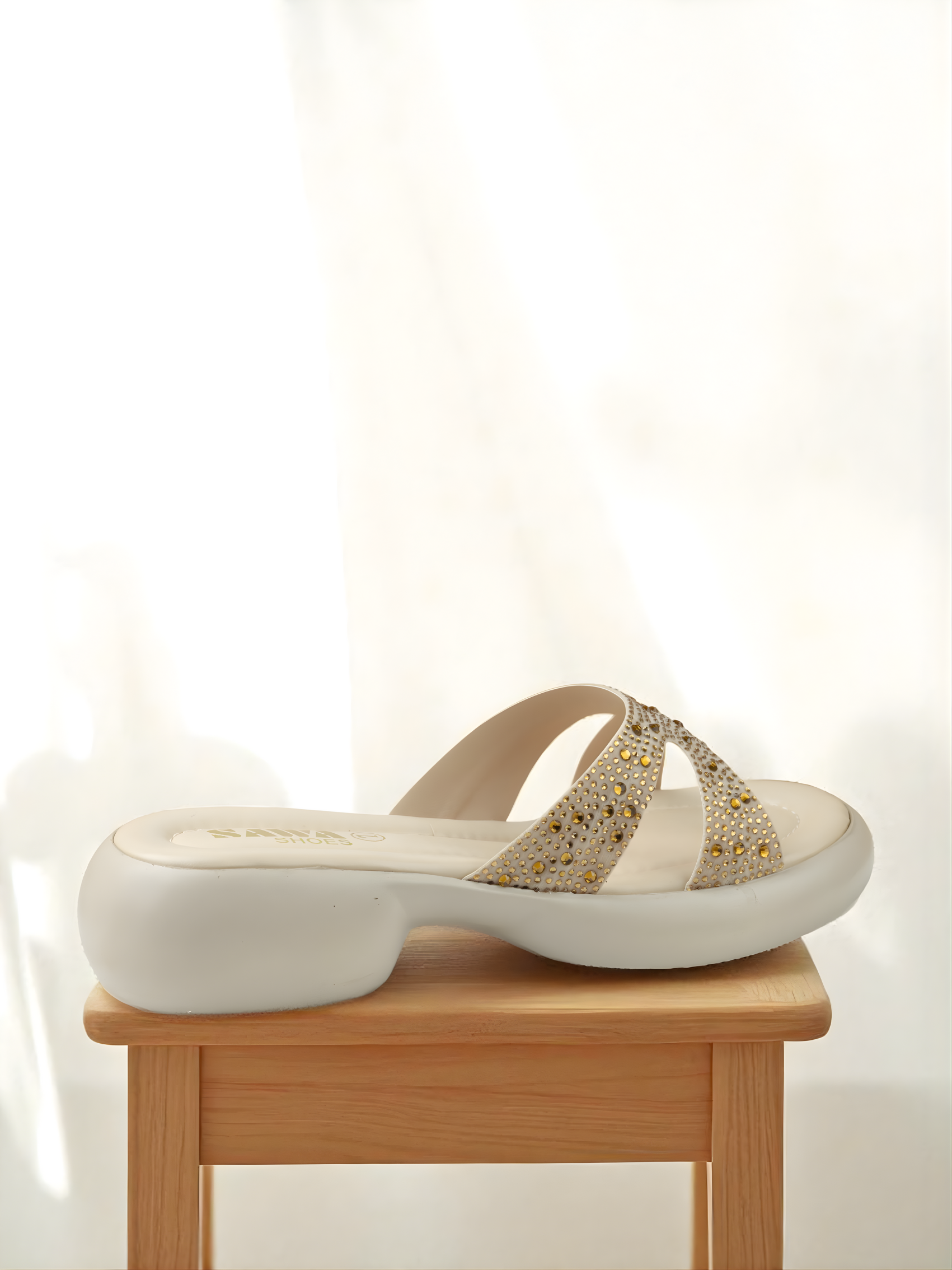 BEIGE MEDICATED SLIPPERS 456 G