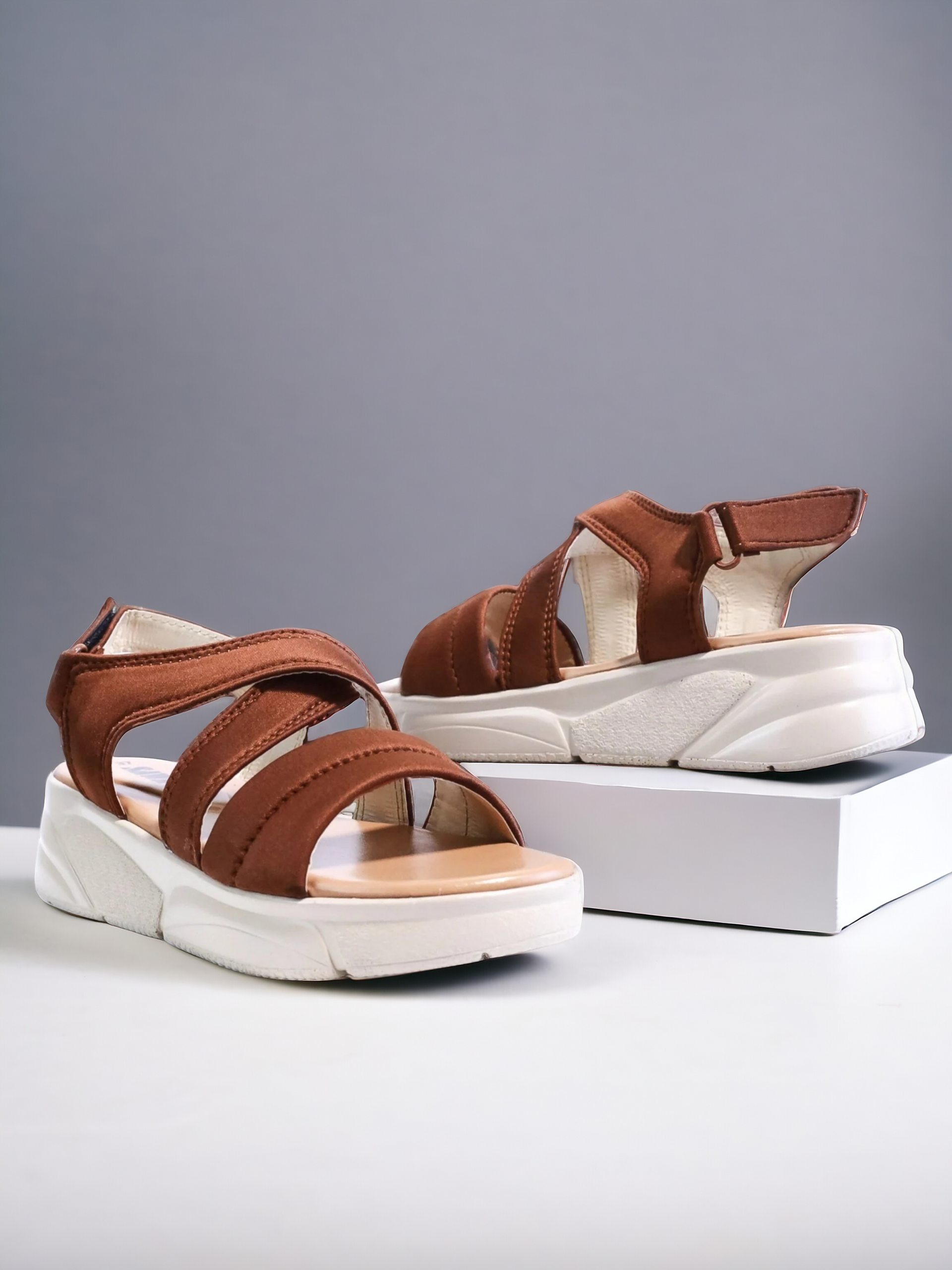 BROWN CASUAL SANDALS 465  BR