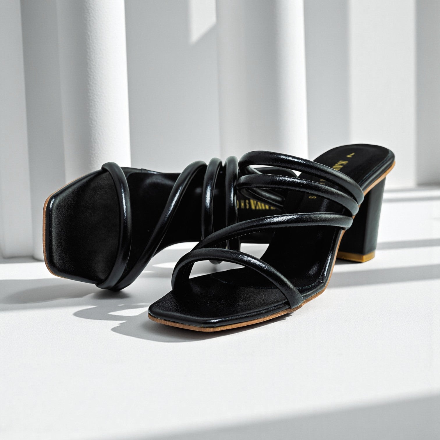 CASUAL BLOCK HEELS 504 BK
