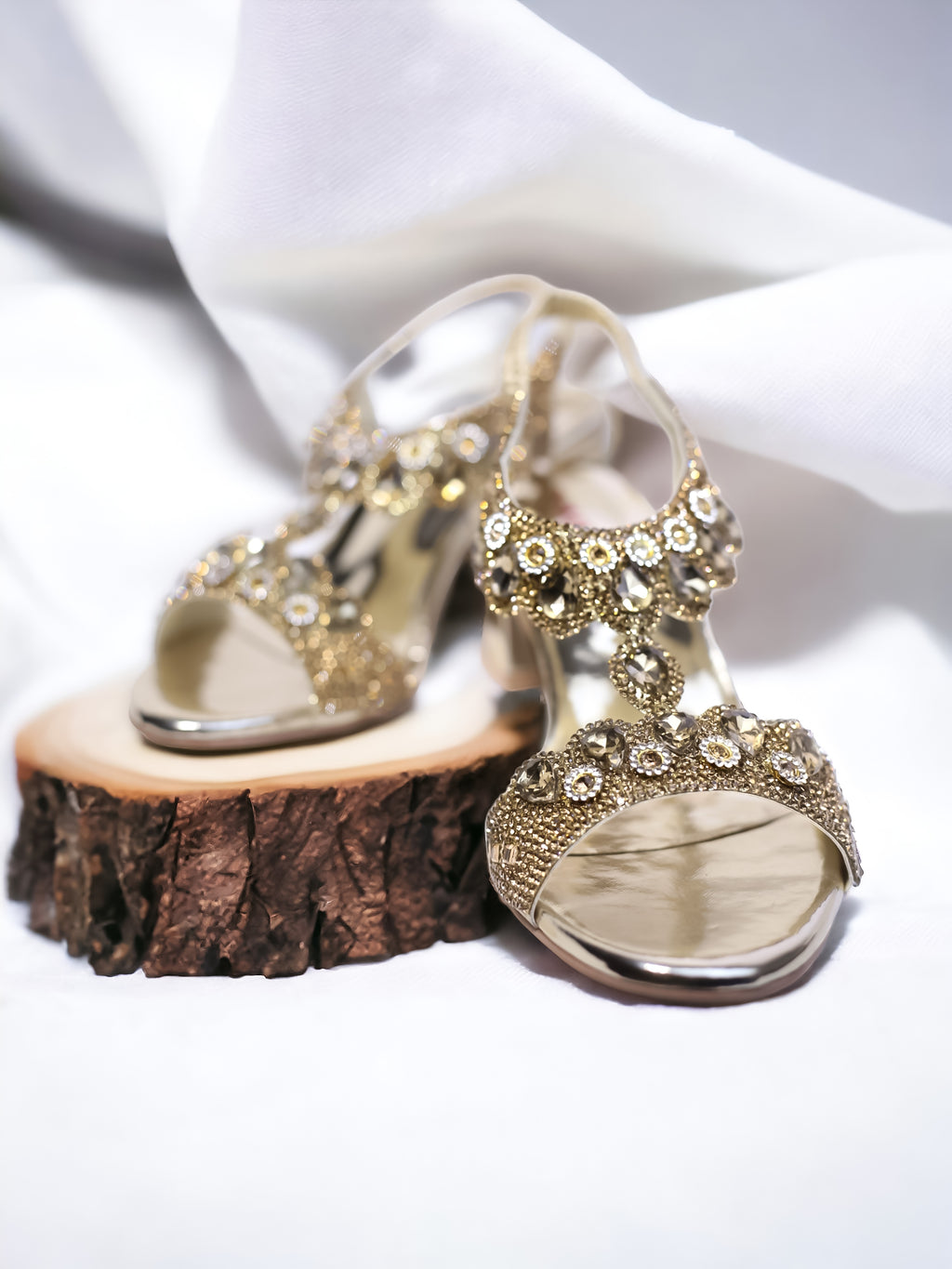 GOLDEN FANCY SANDALS 539 G