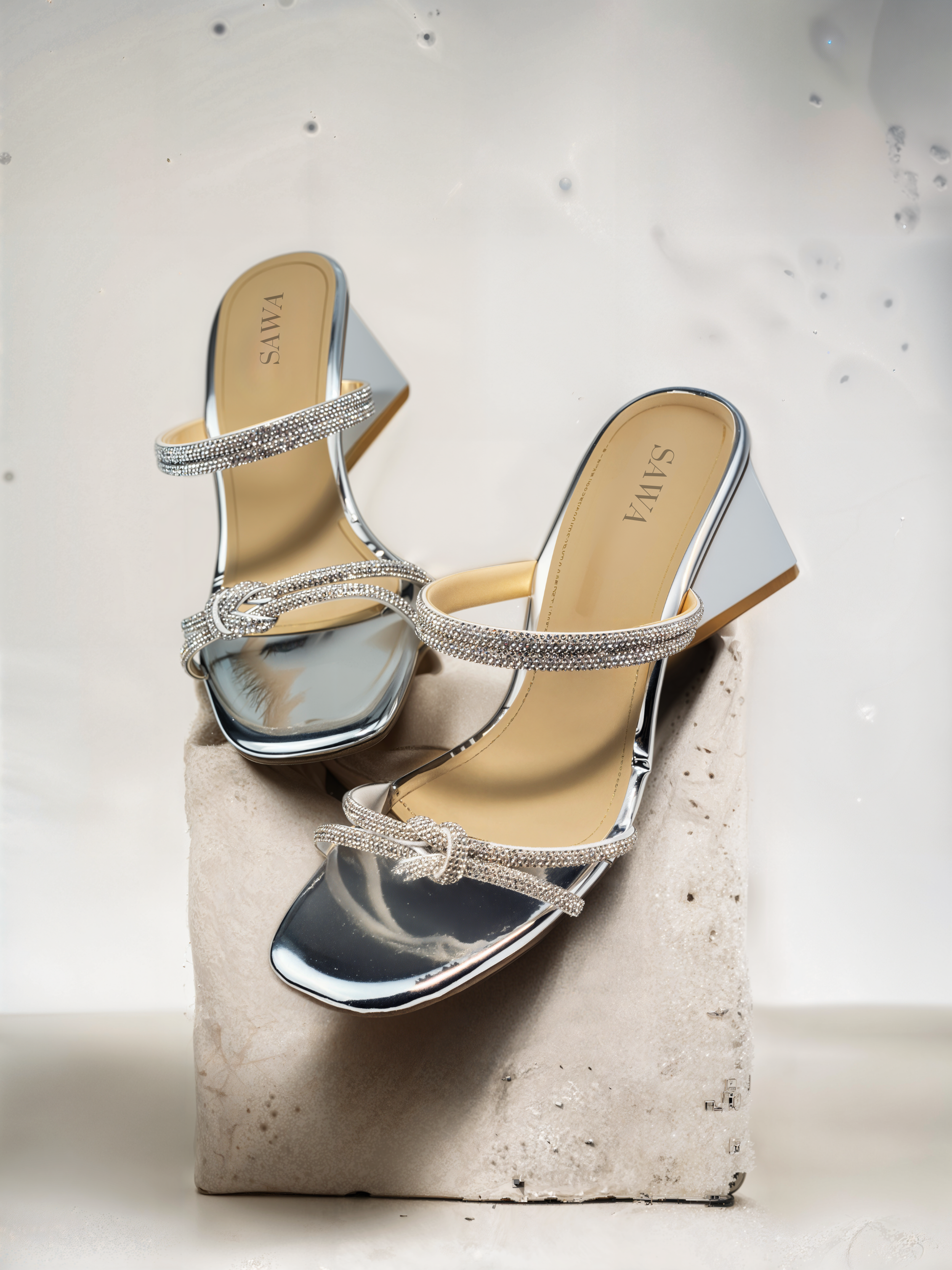 SILVER BLOCK HEELS 563 S