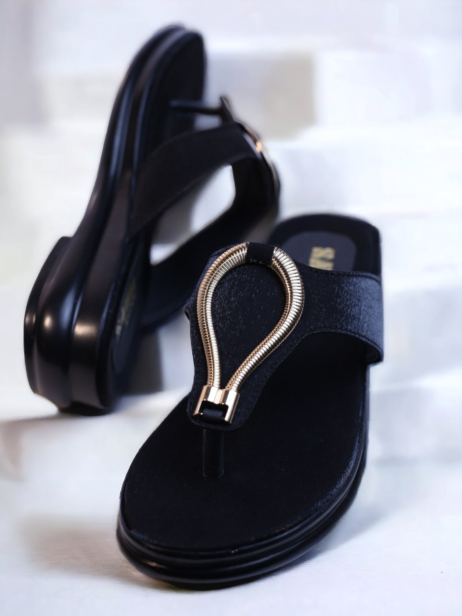 BLACK CASUAL SLIPPERS 619 bk - Sawa.pkWomen footwear shoes affordable
