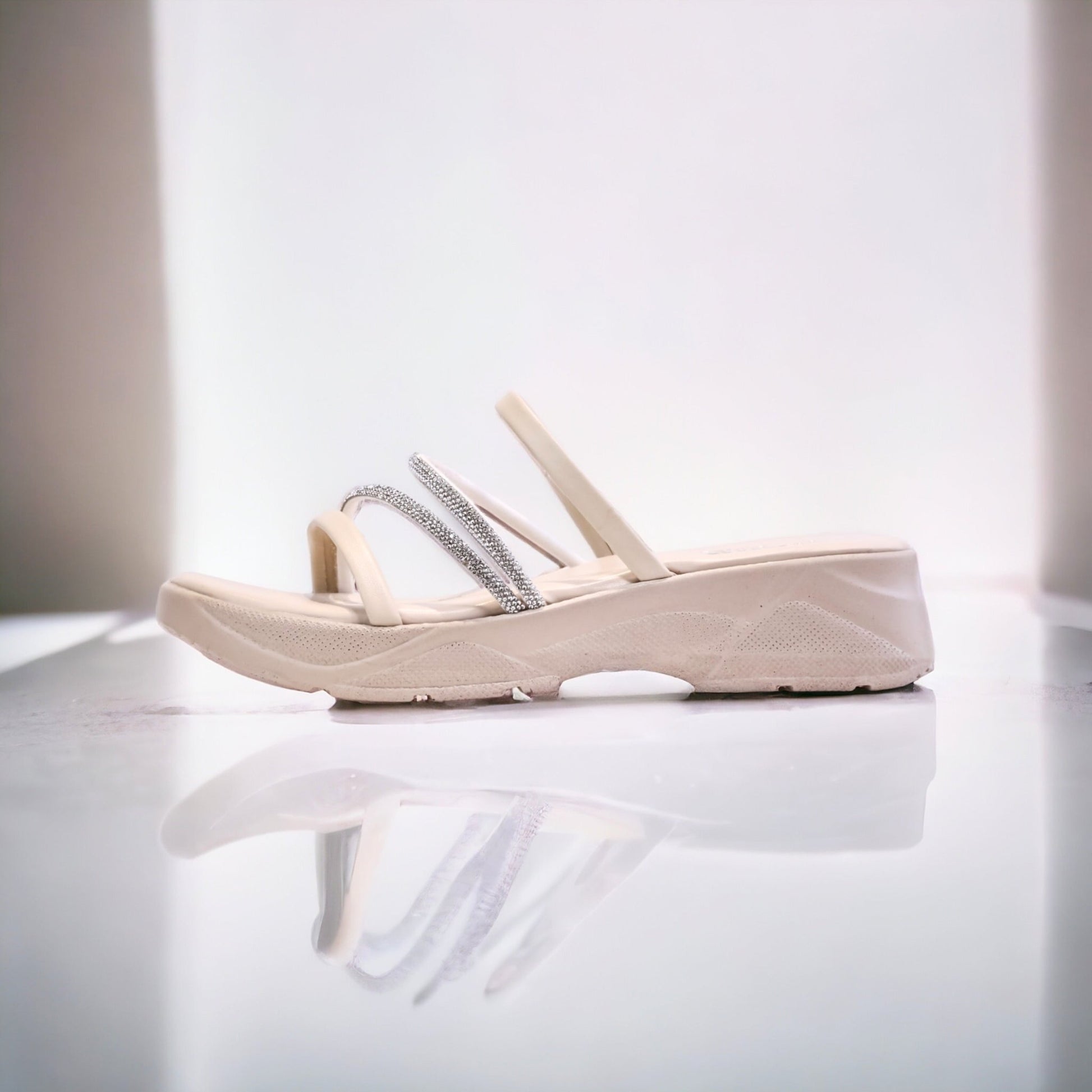 621 F - Sawa.pkWomen #footwear #shoes #affordable