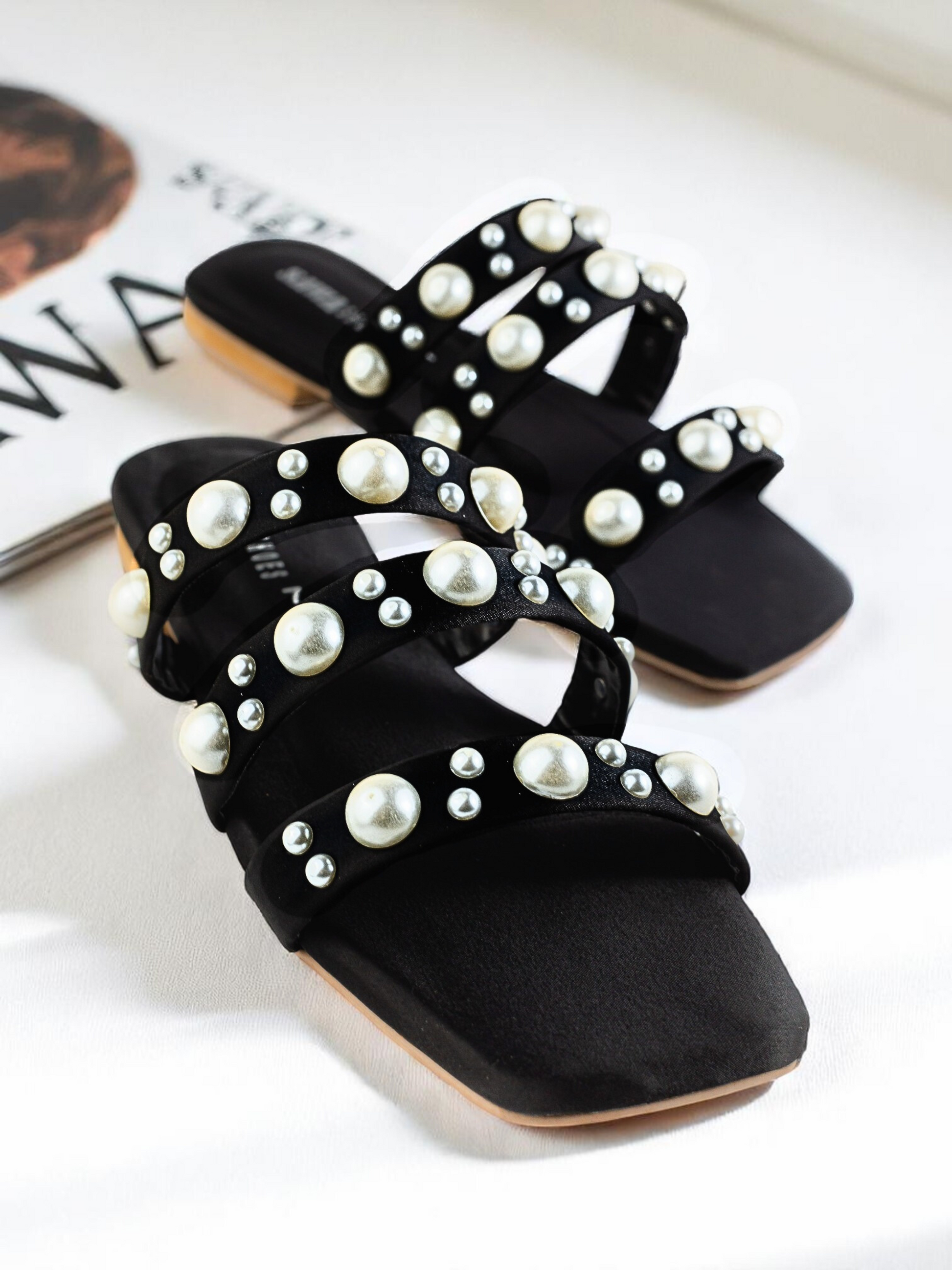 BLACK CASUAL SLIDES 629 BK