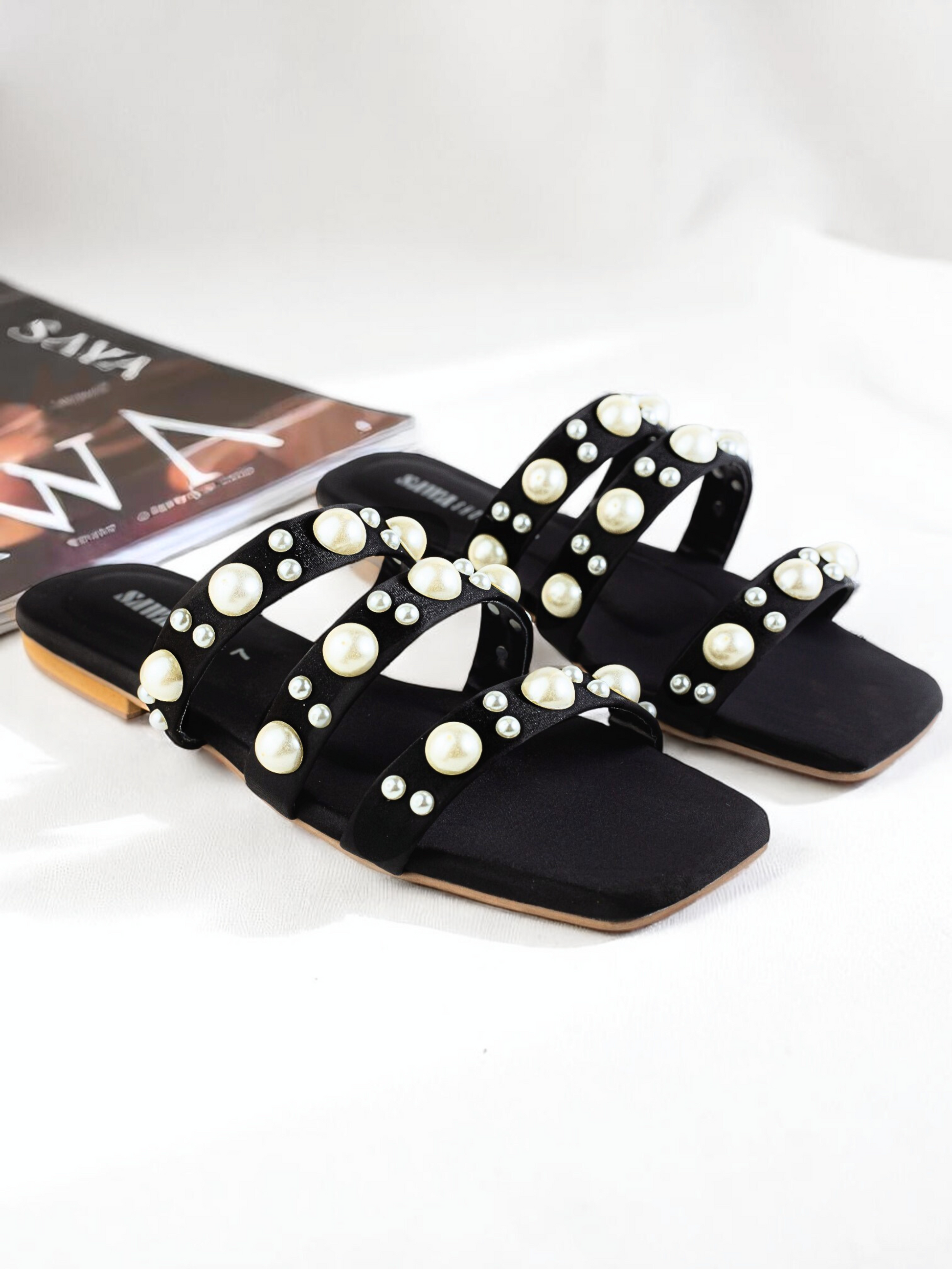 BLACK CASUAL SLIDES 629 BK
