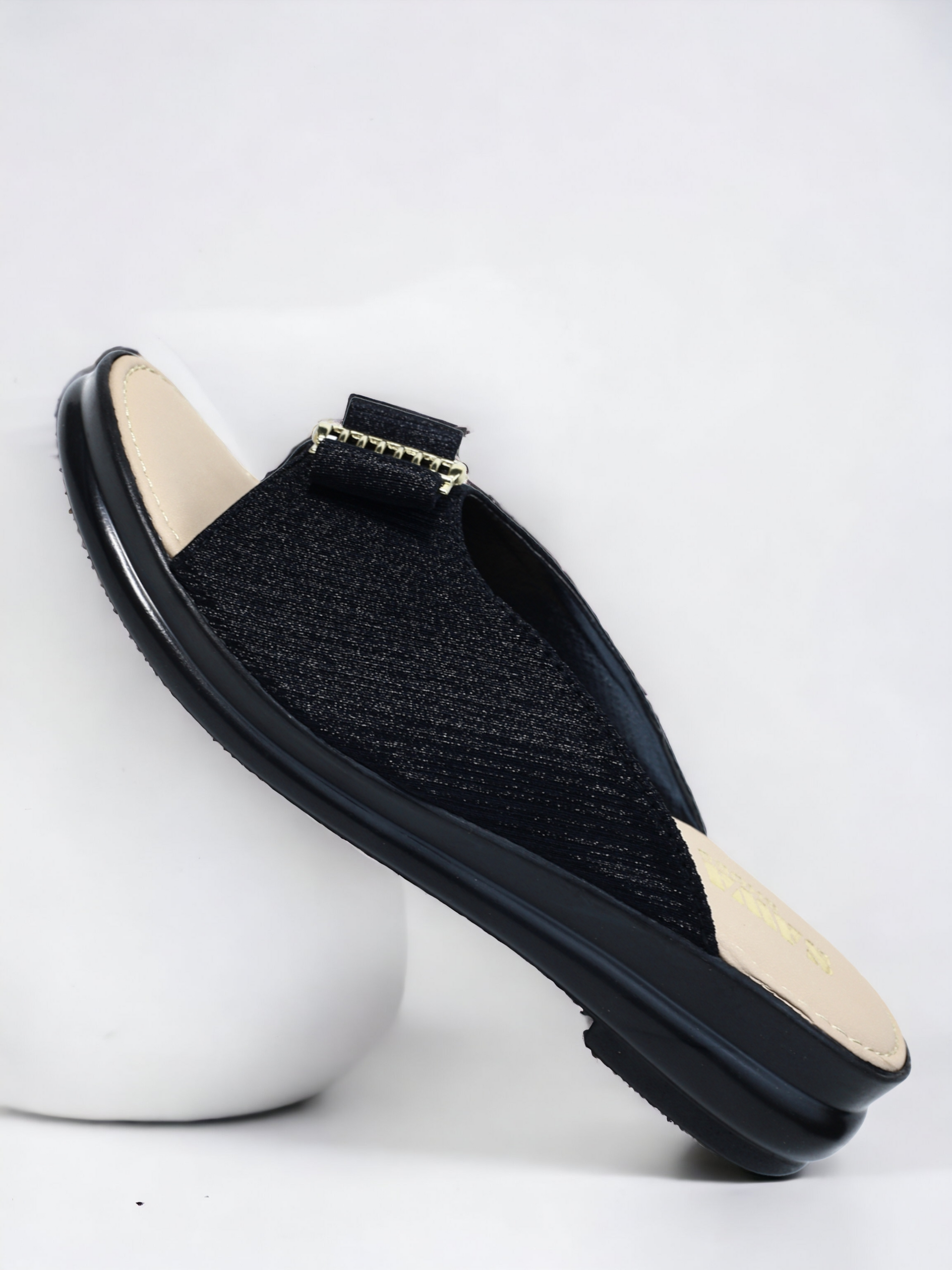 BLACK CASUAL SLIPPERS 630 BK