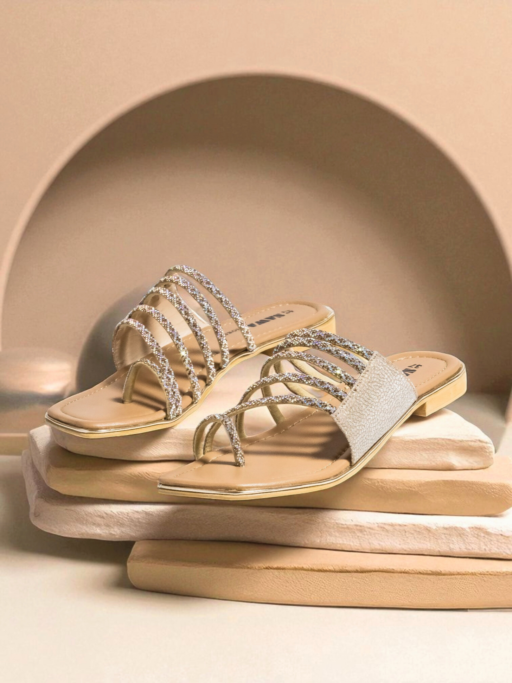 GOLDEN FORMAL SLIPPERS 647 G