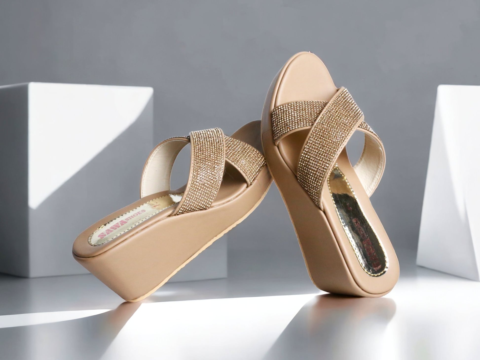 704 G - Sawa.pkWomen #footwear #shoes #affordable