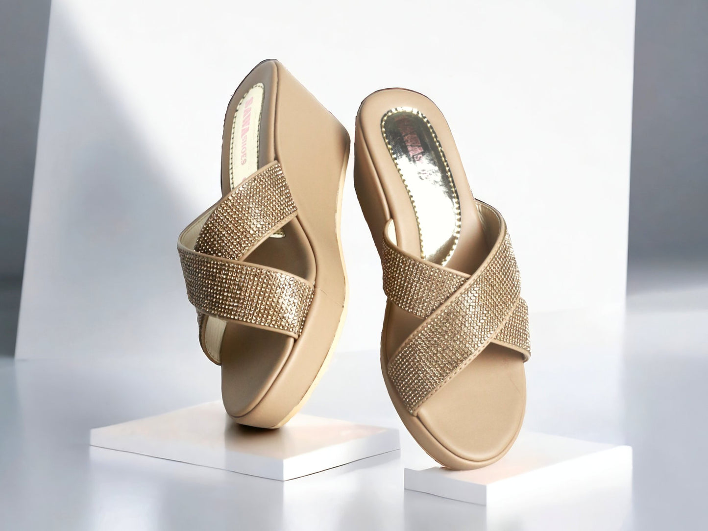 704 G - Sawa.pkWomen #footwear #shoes #affordable