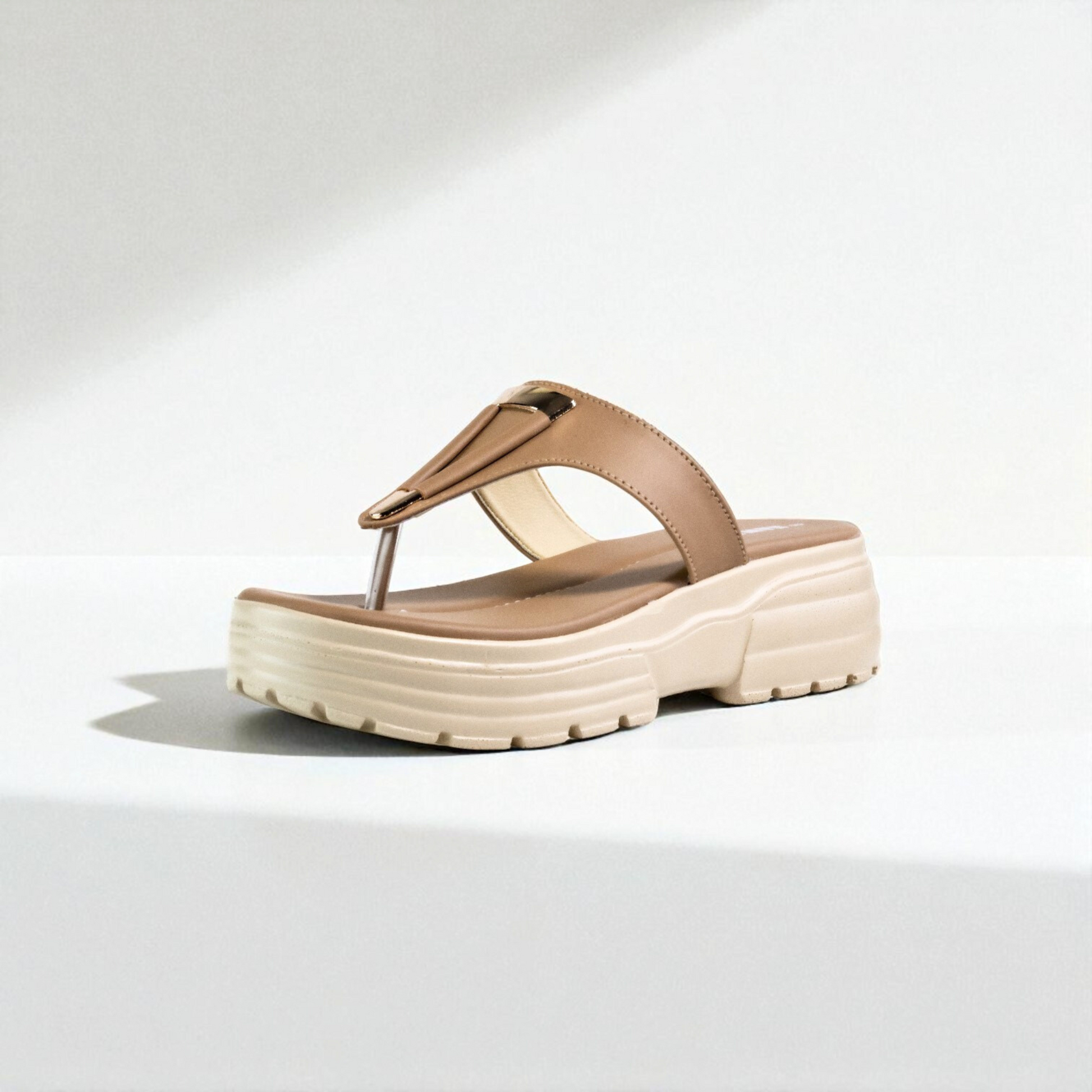BEIGE CASUAL CHUNKS  712 F