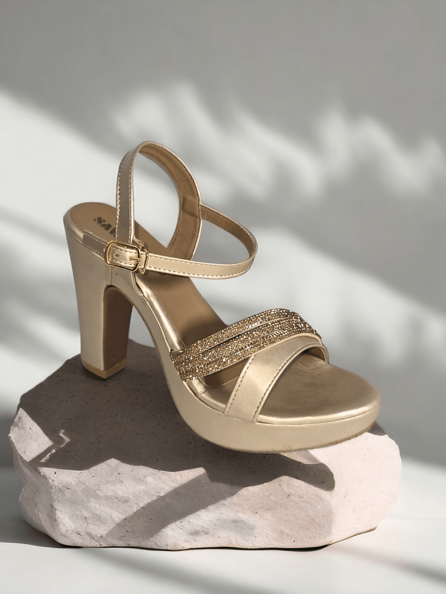 724 G - Sawa.pkWomen #footwear #shoes #affordable