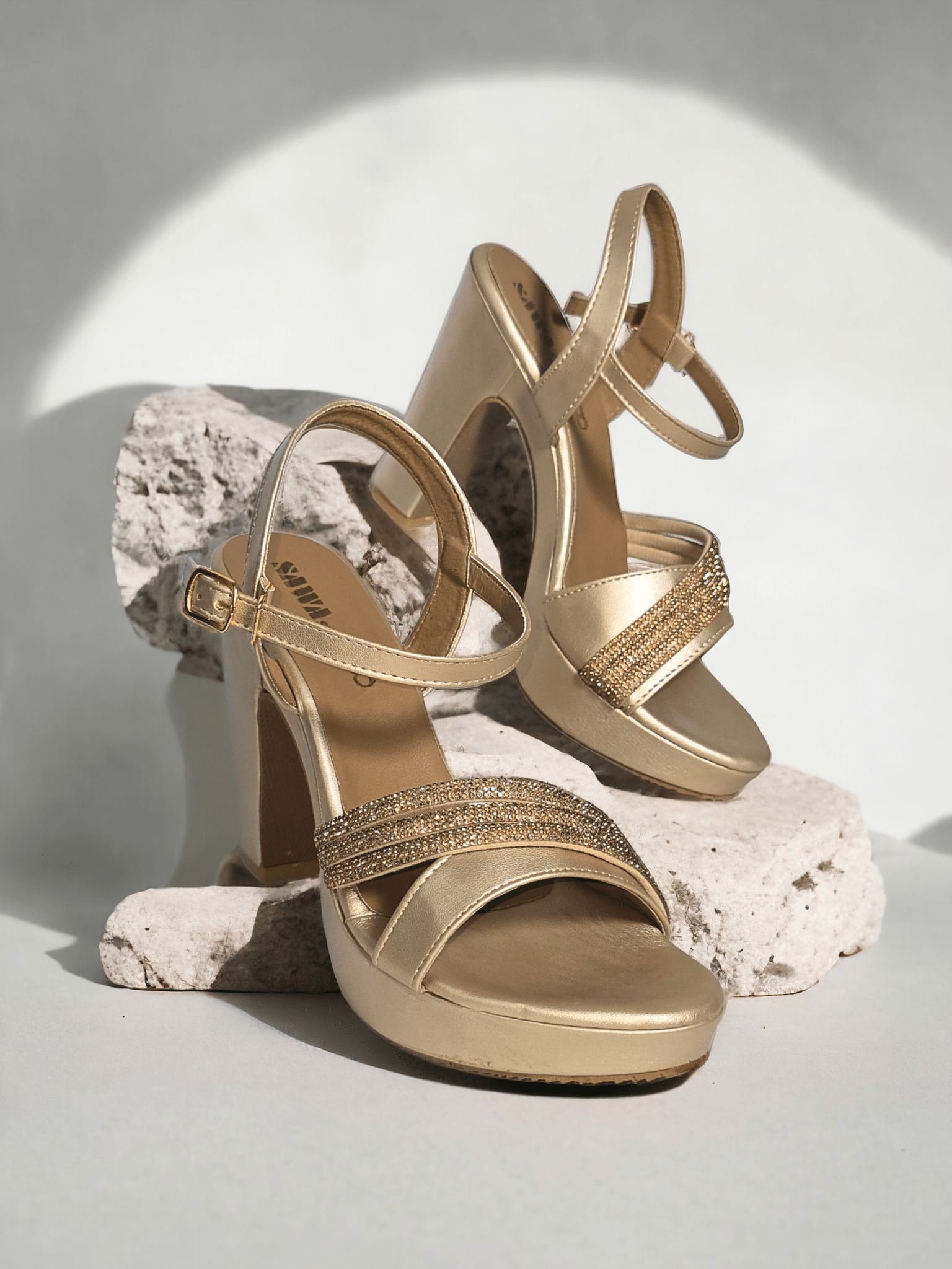 724 G - Sawa.pkWomen #footwear #shoes #affordable
