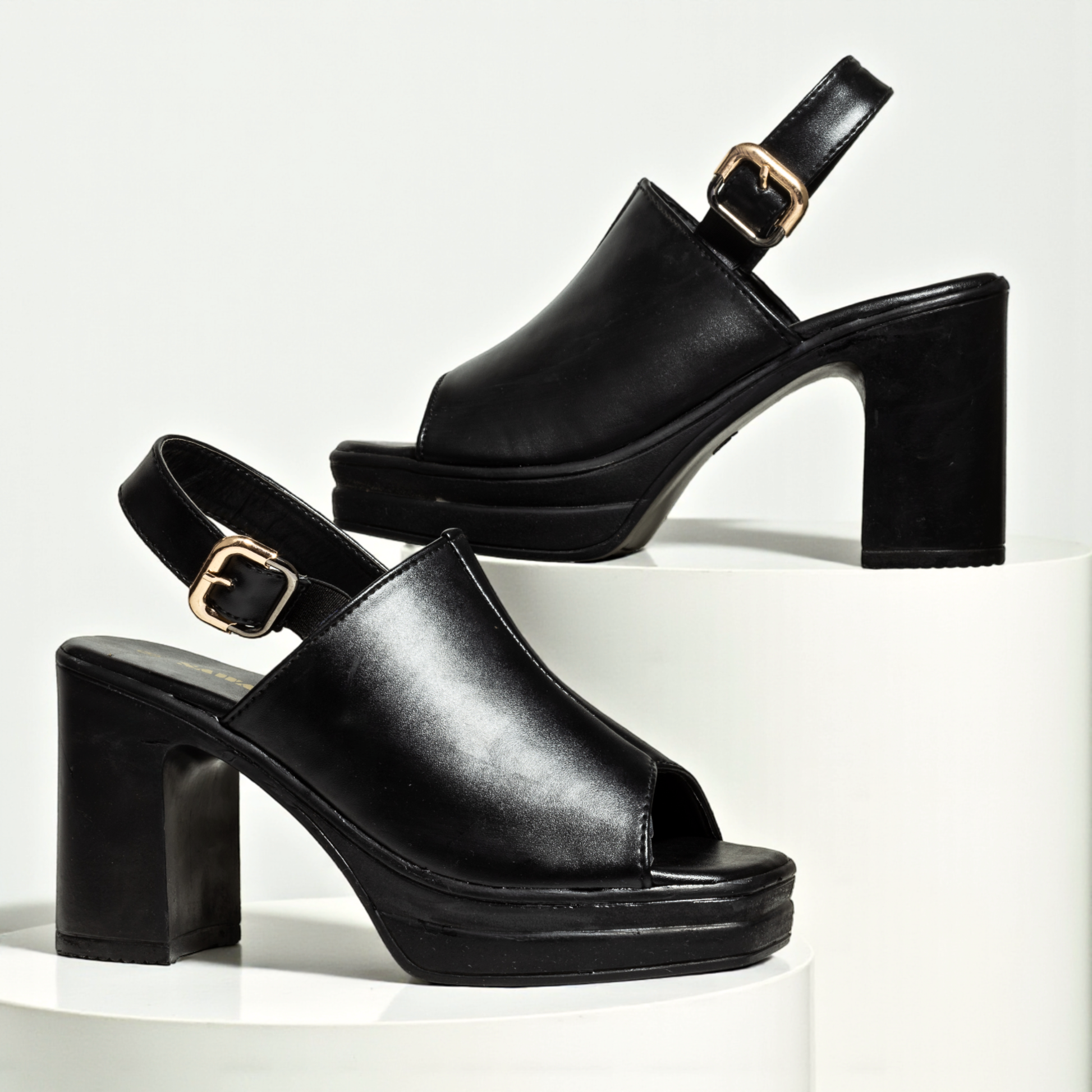 BLACK CASUAL HEELS 746 BK