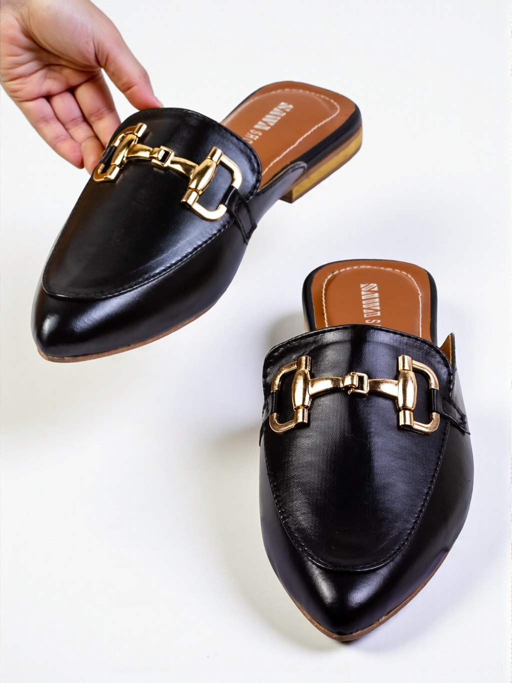 BLACK CAUSAL PUMPS 907 Bk