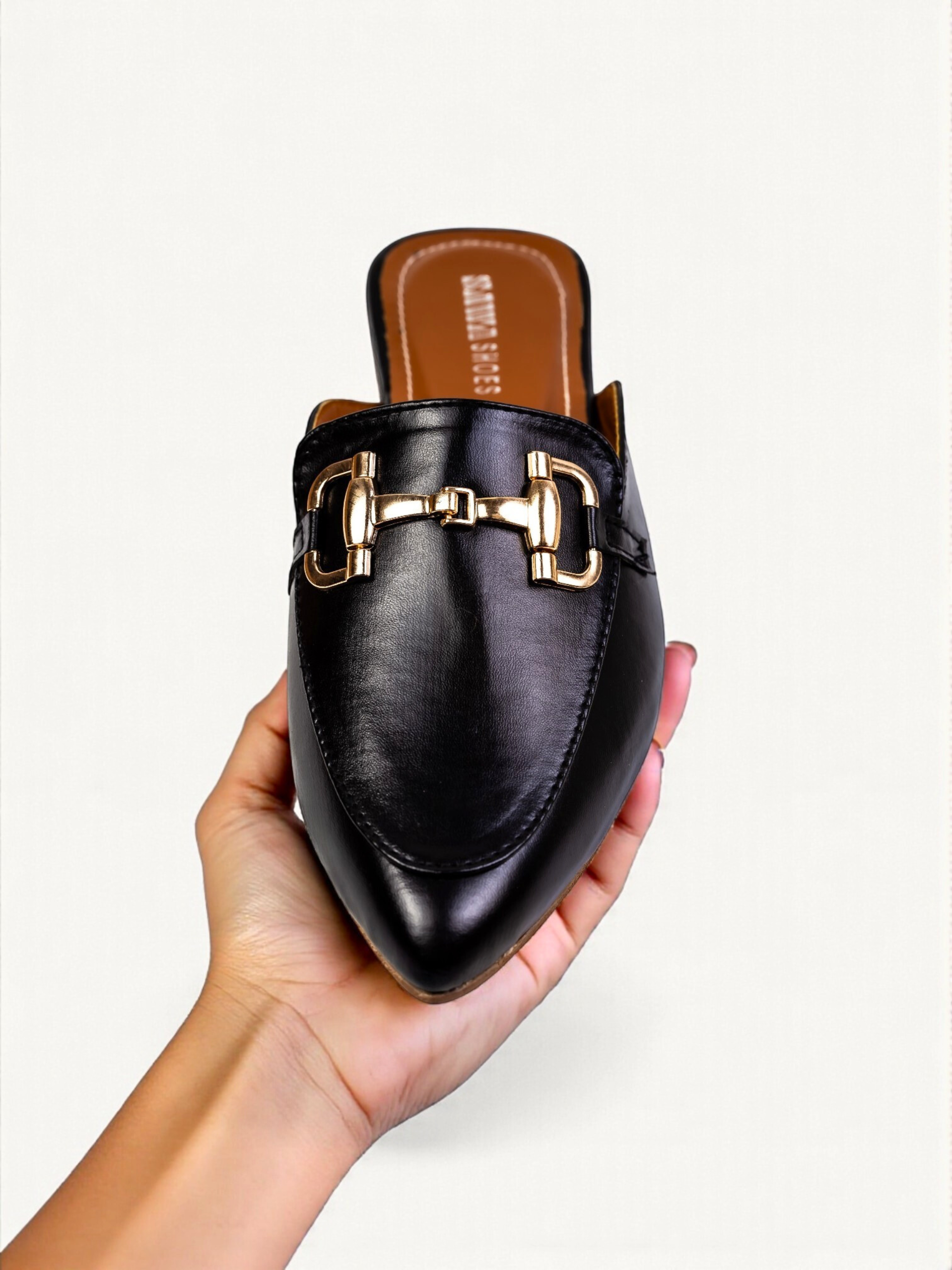 BLACK CAUSAL PUMPS 907 Bk