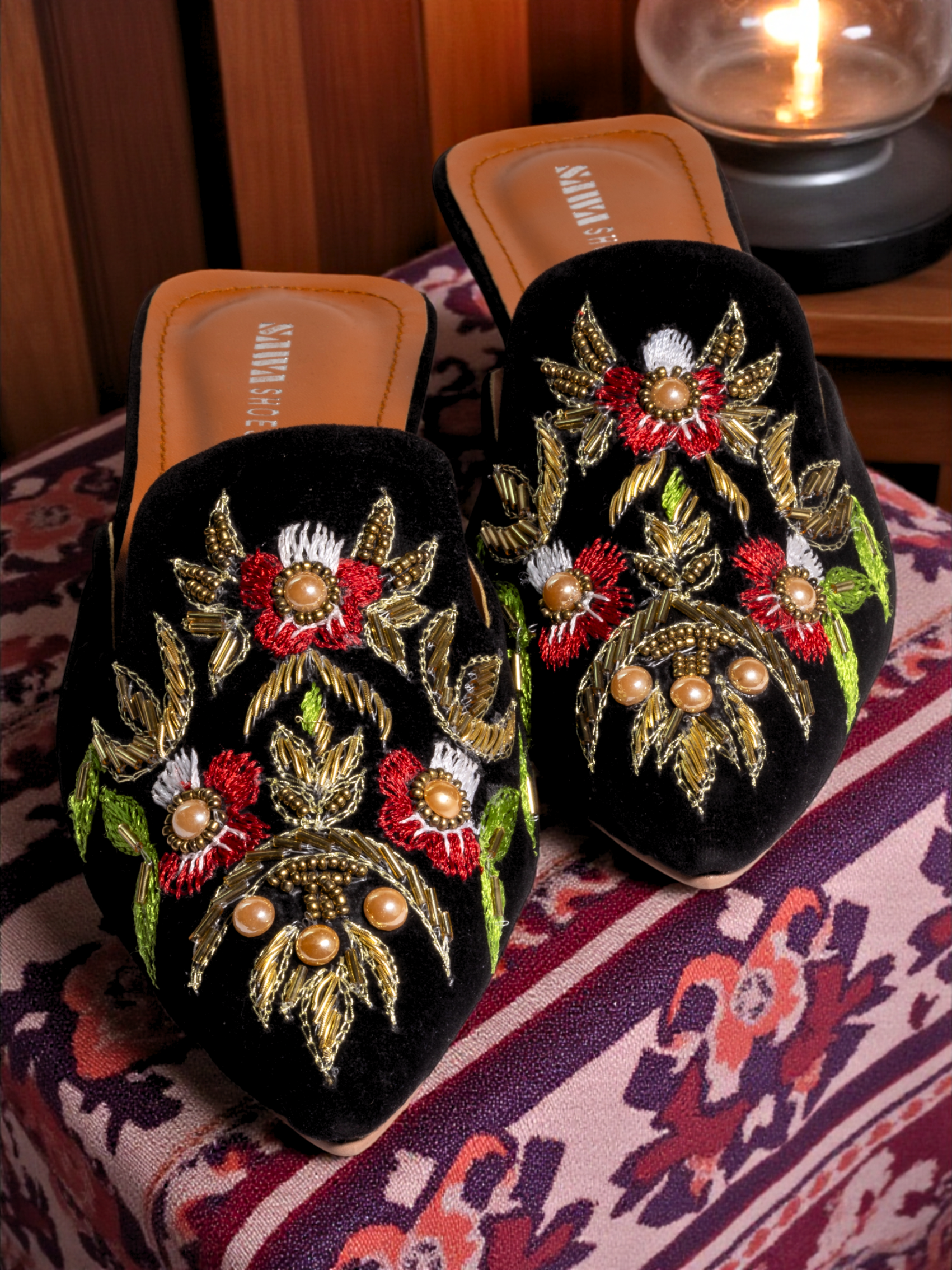 EMBROIDERED FORMAL PUMPS 908 ML