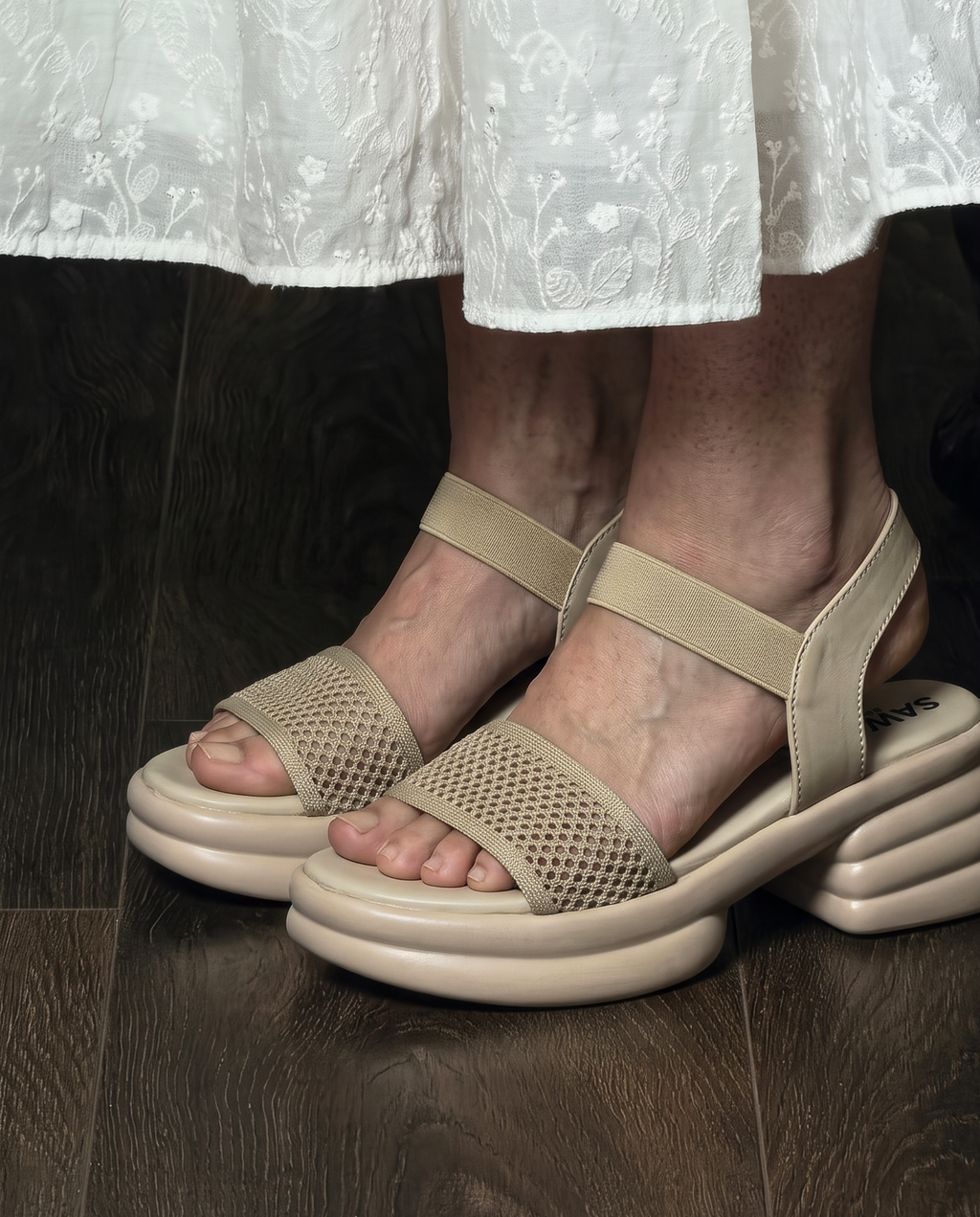 Mesh Cushion Platform Sandals 4051 B