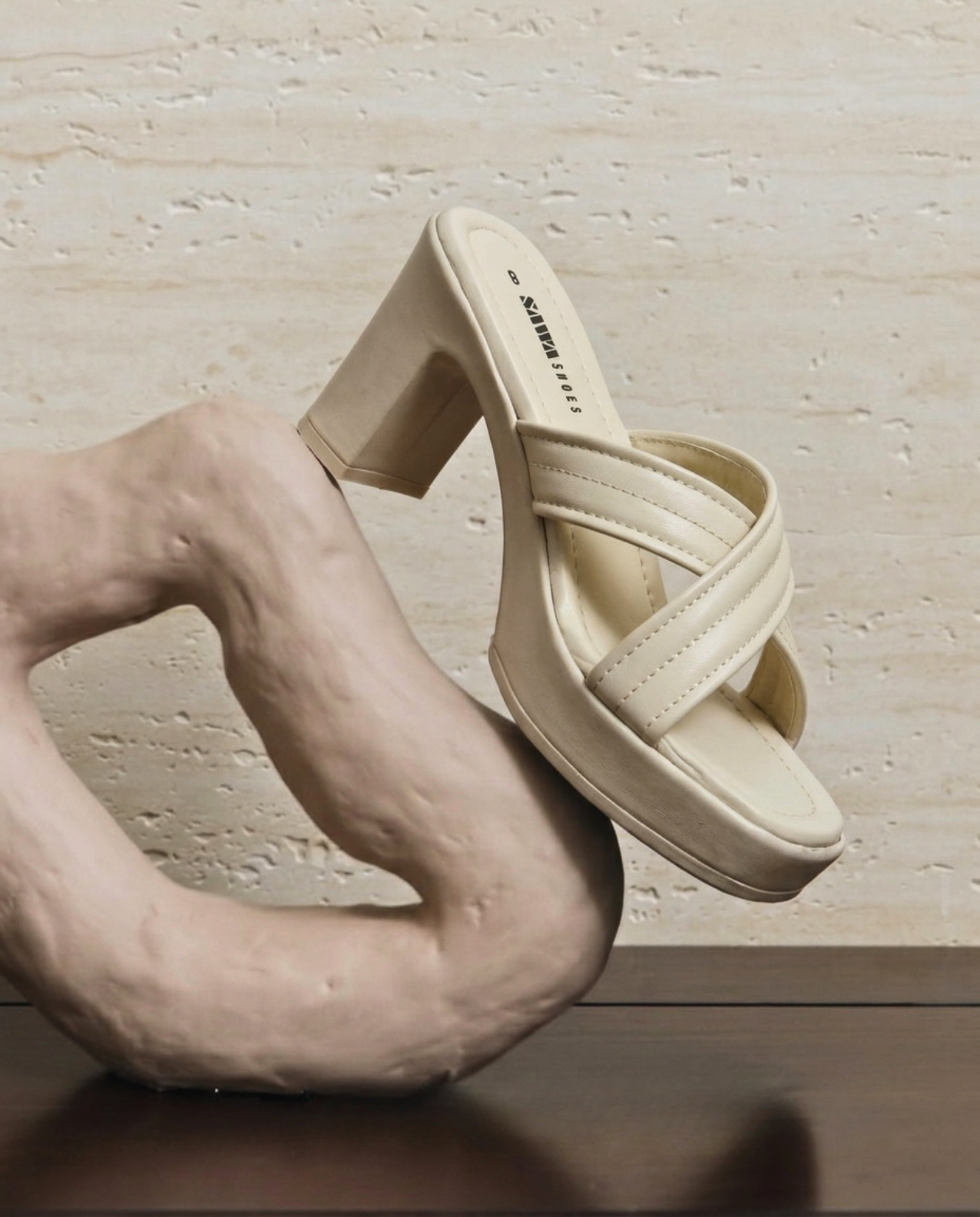 Padded Cross Strap Platform 577 F