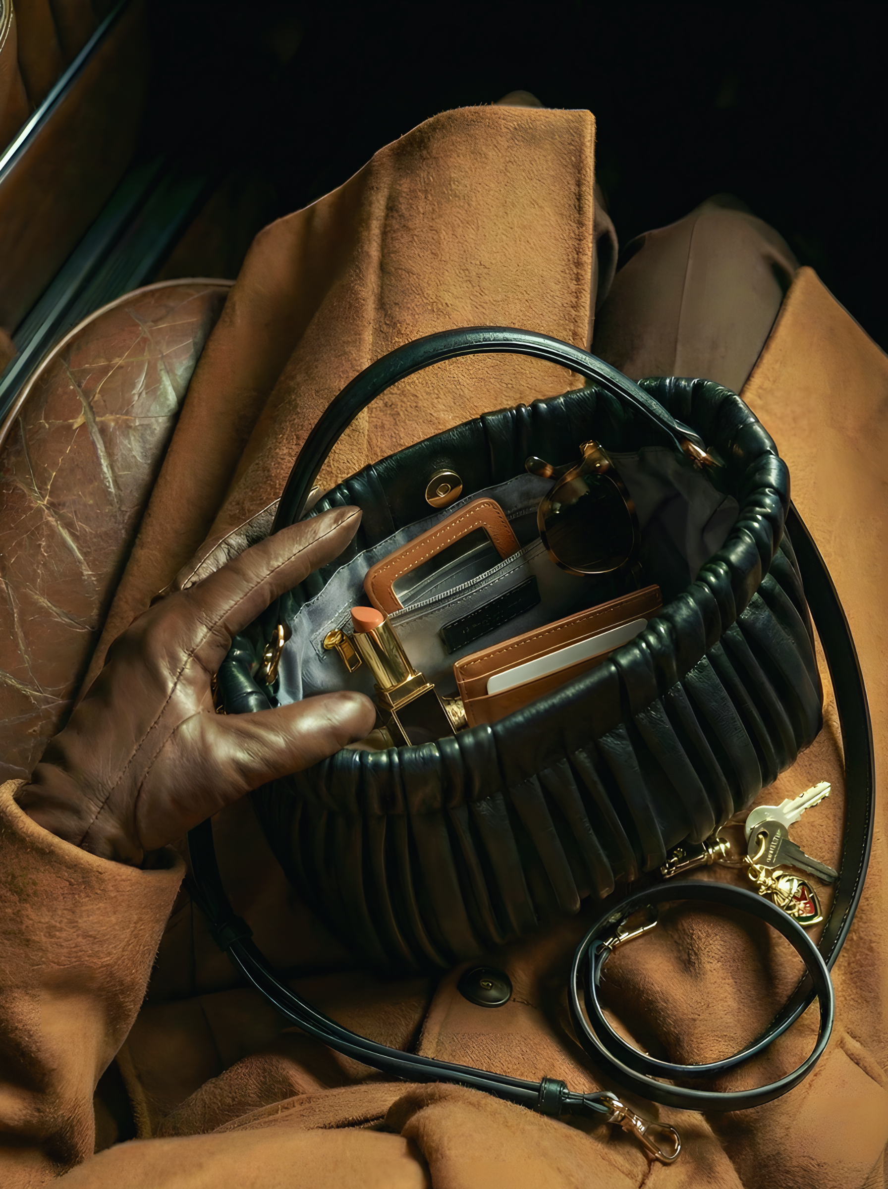 Noir Pleated Leather Satchel 7055 BK