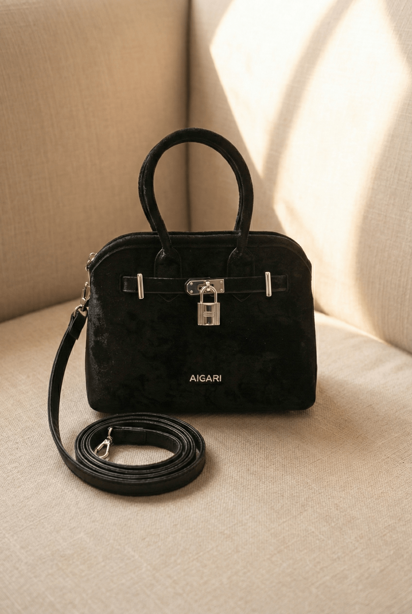 Black Signature Padlock Satchel GZ2283 - Sawa.pkWomen footwear shoes affordable