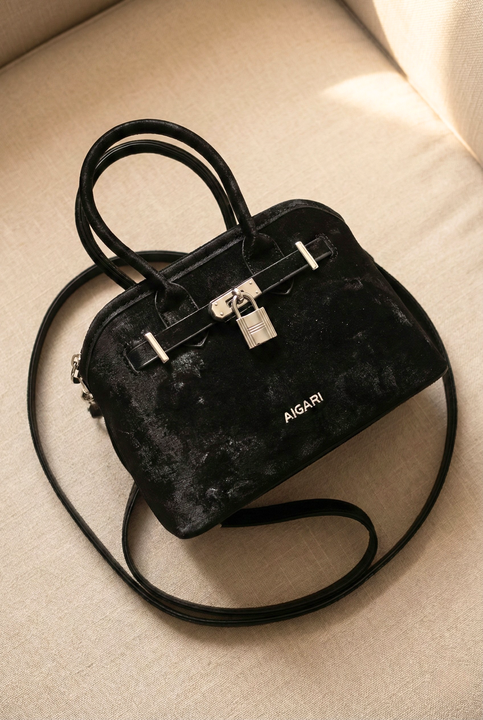 Black Signature Padlock Satchel GZ2283