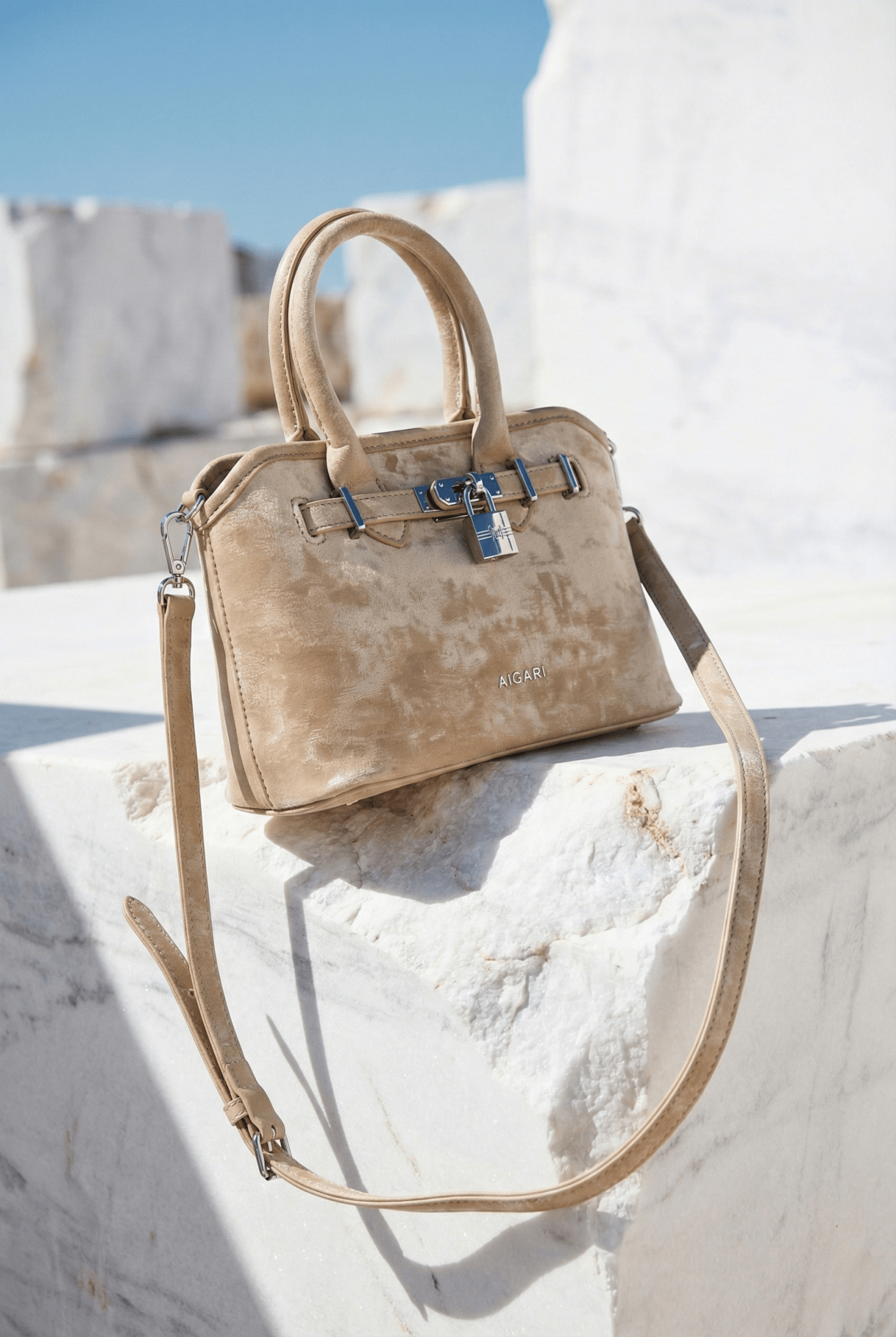 Fawn Signature Padlock Satchel GZ2283 - Sawa.pkWomen footwear shoes affordable