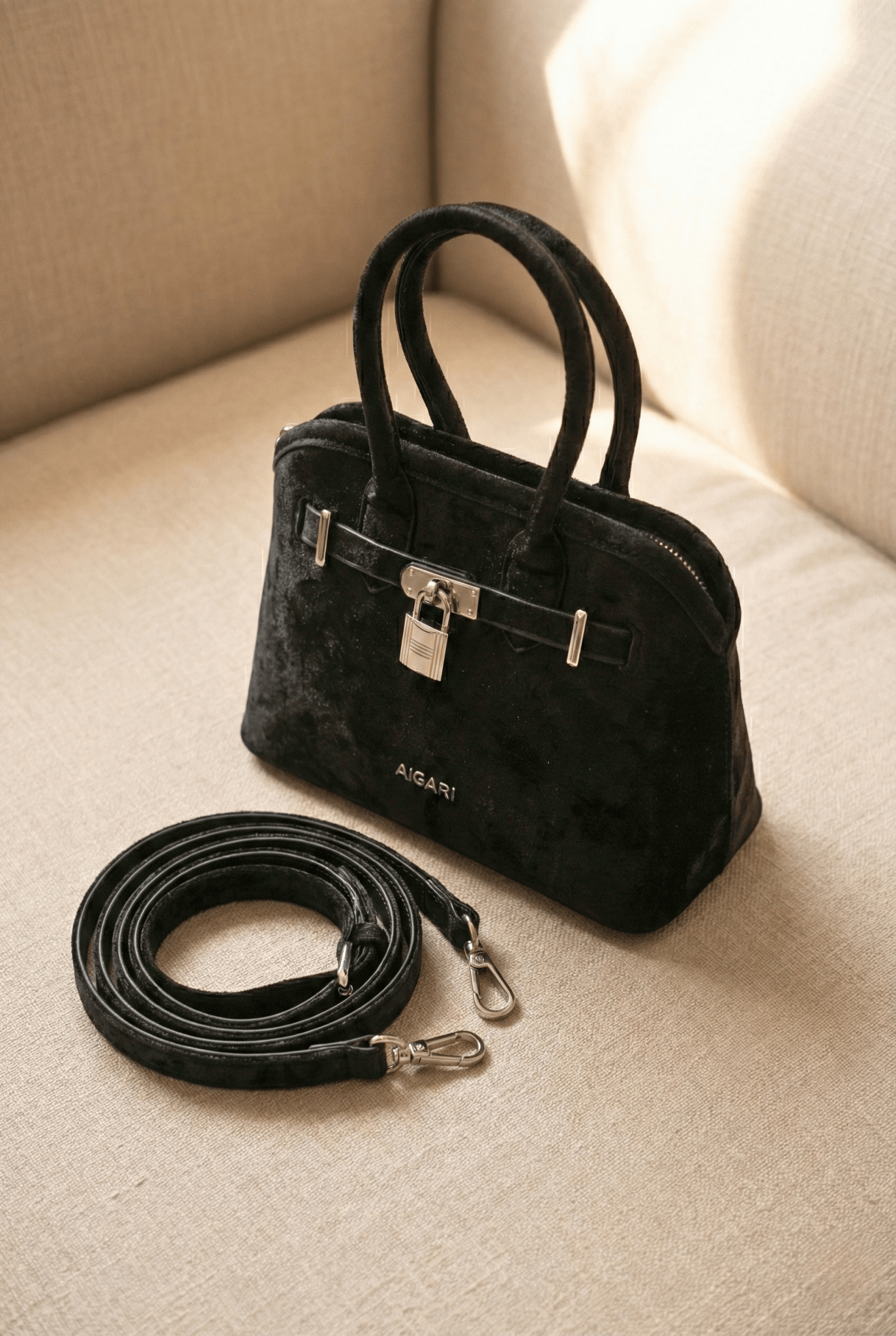 Black Signature Padlock Satchel GZ2283 - Sawa.pkWomen footwear shoes affordable