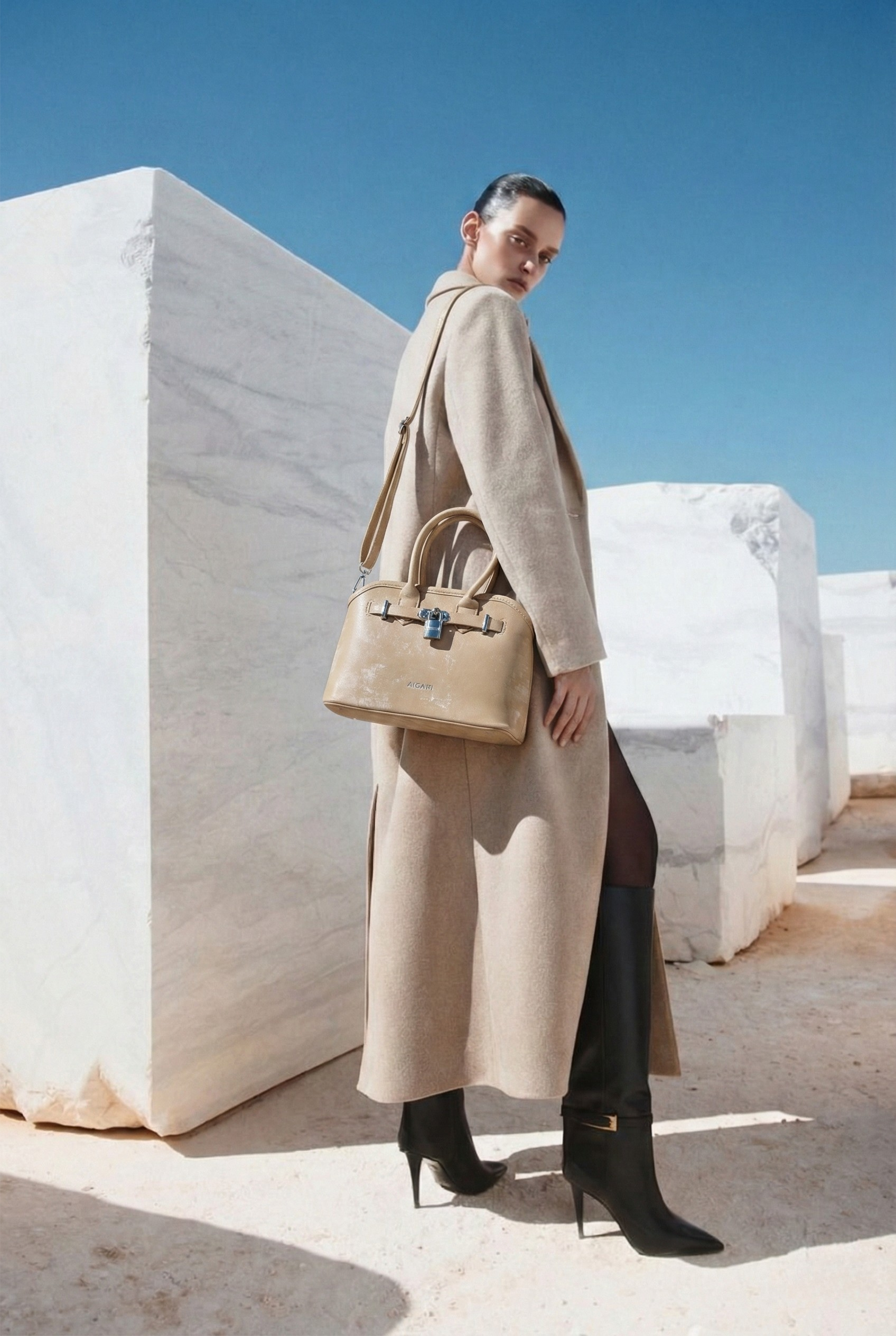 Fawn Signature Padlock Satchel GZ2283