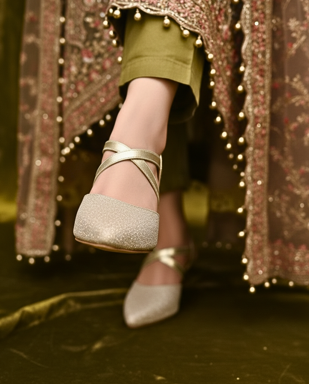 Golden Criss-Cross Shimmer Heels 517 G