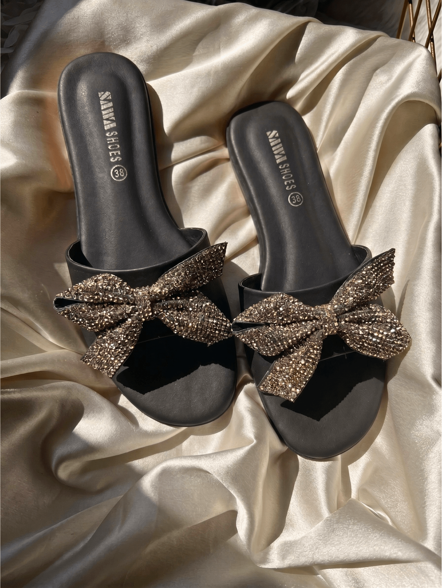 BLACK BOW SLIDES 620 BK - Sawa.pkWomen footwear shoes affordable