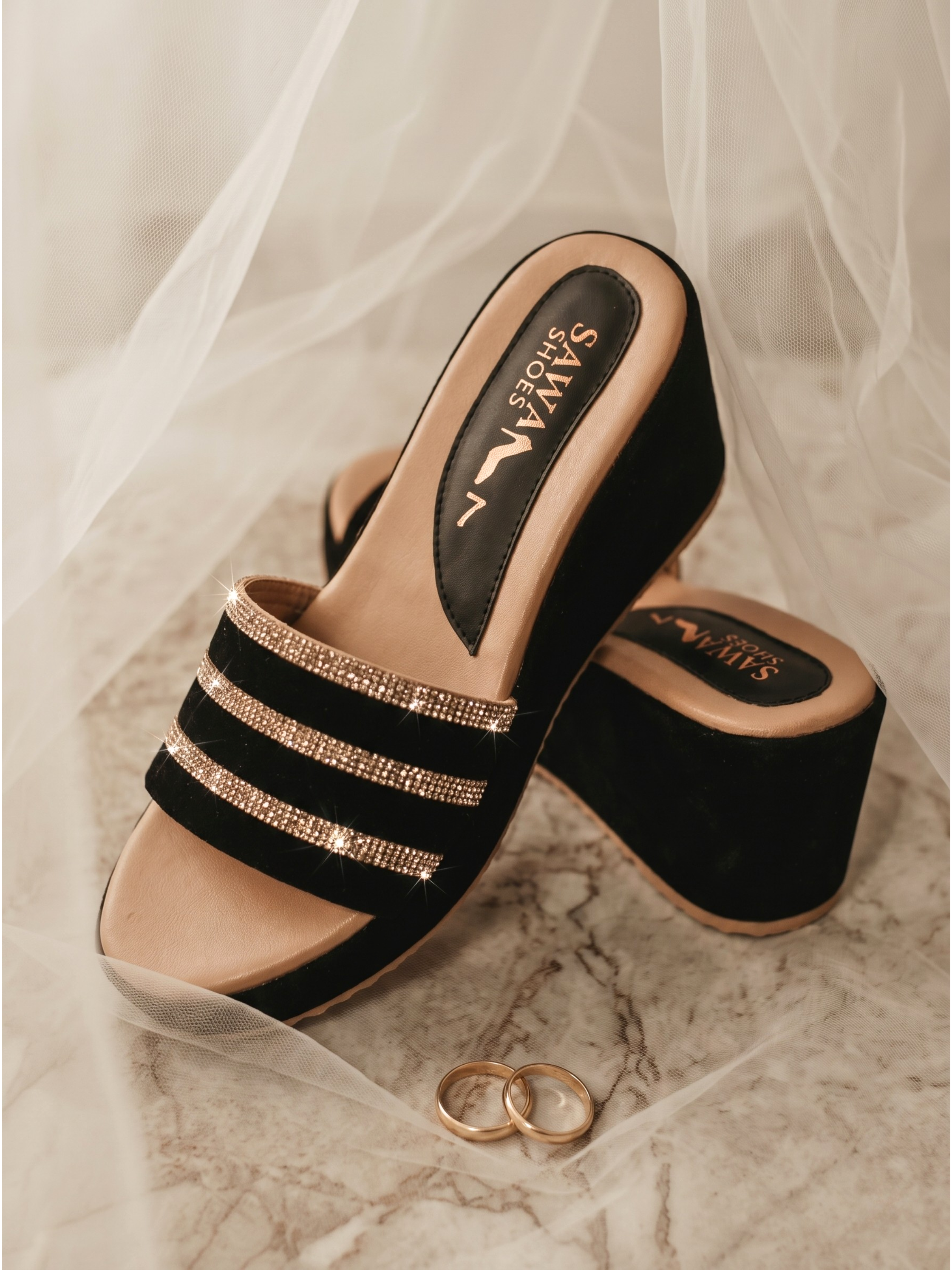Sparkling Black Wedges 727 Bk