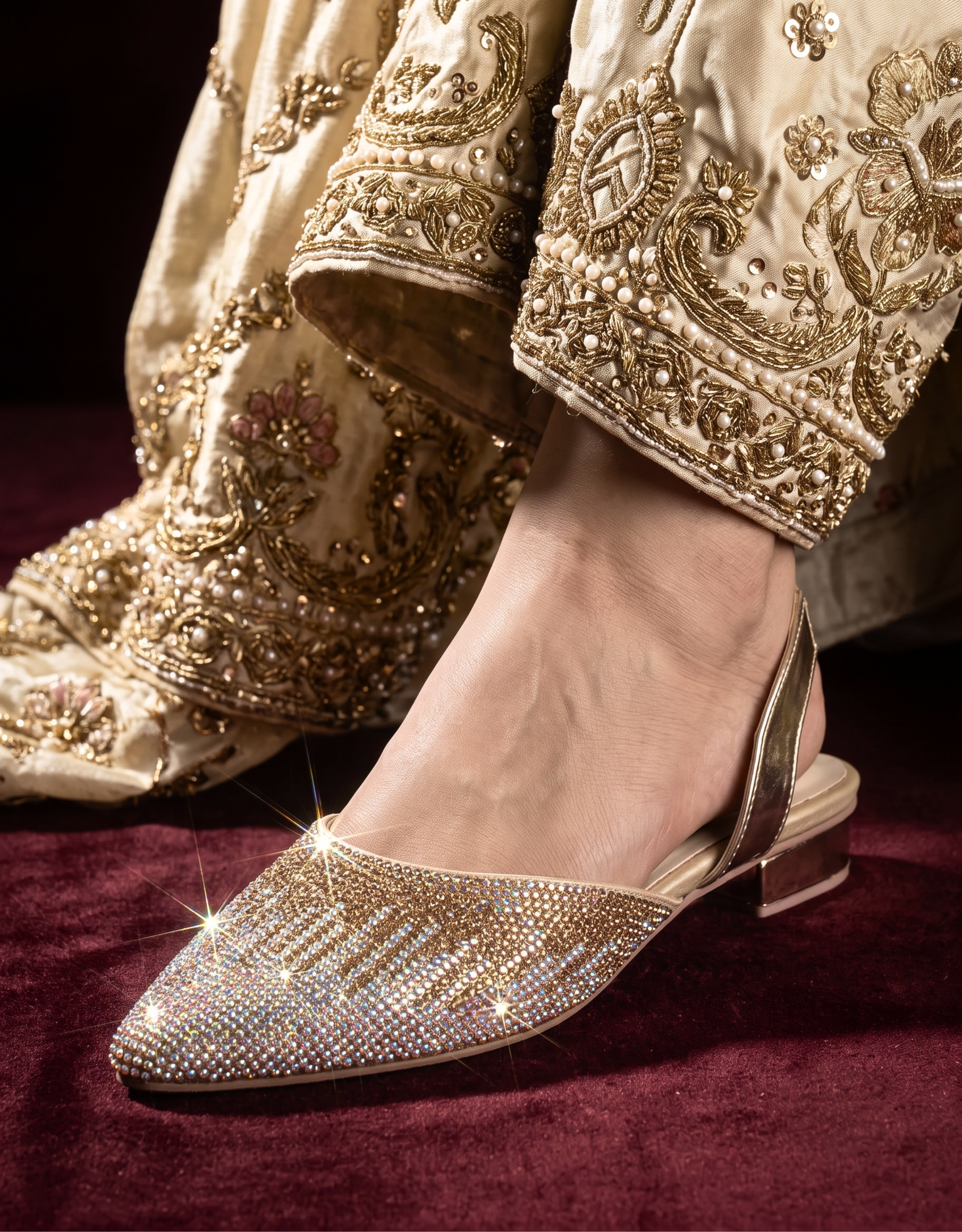 Golden Two-tone Pumps 534 G