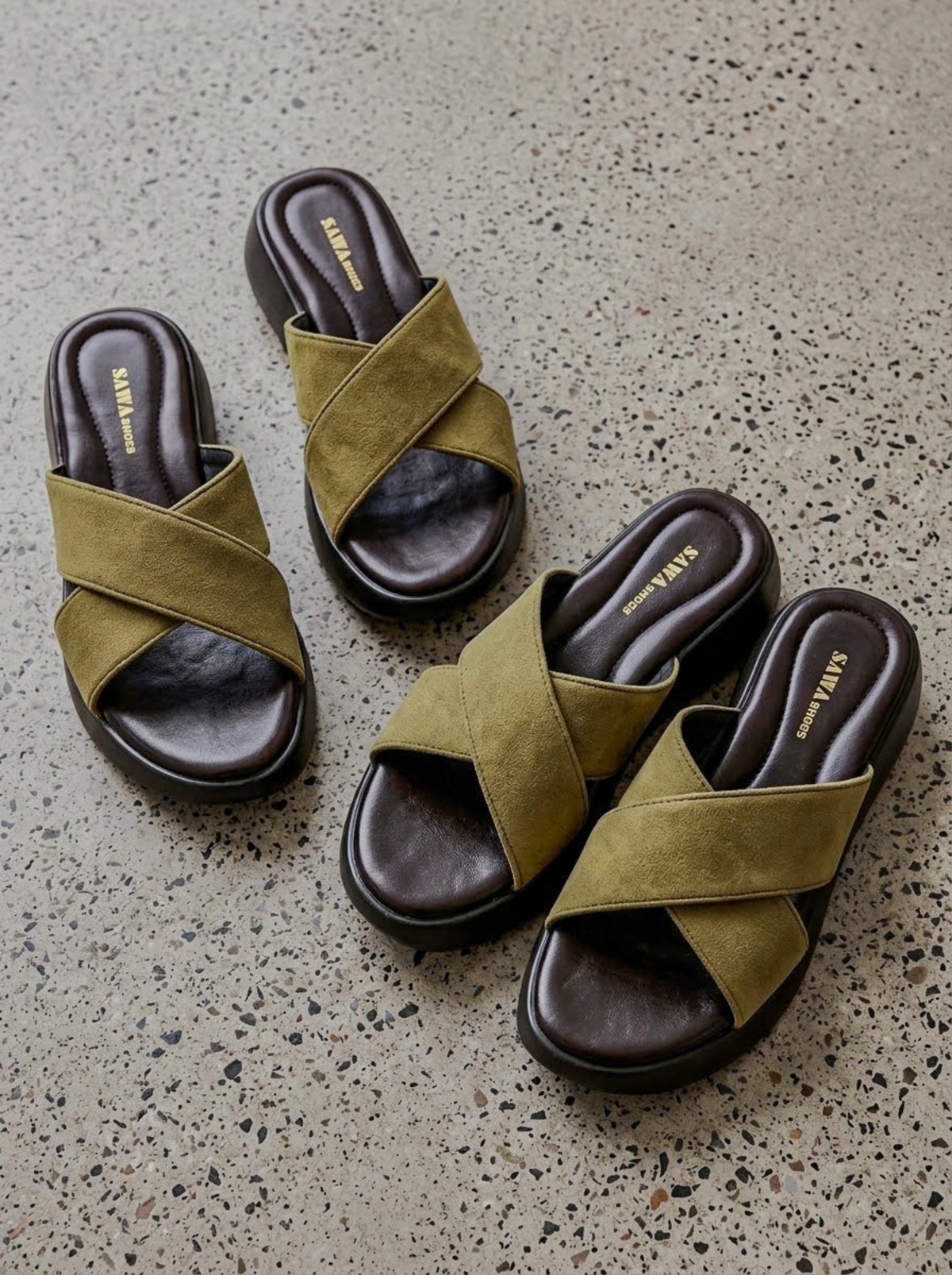 Cross Strap Moss Slides  458 gn