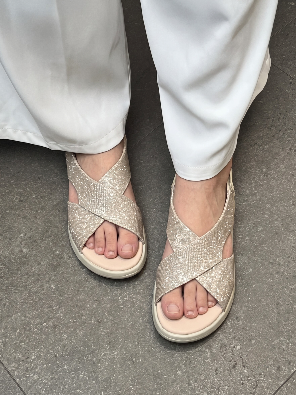 Champagne Sparkle Comfort Sandals 400 F