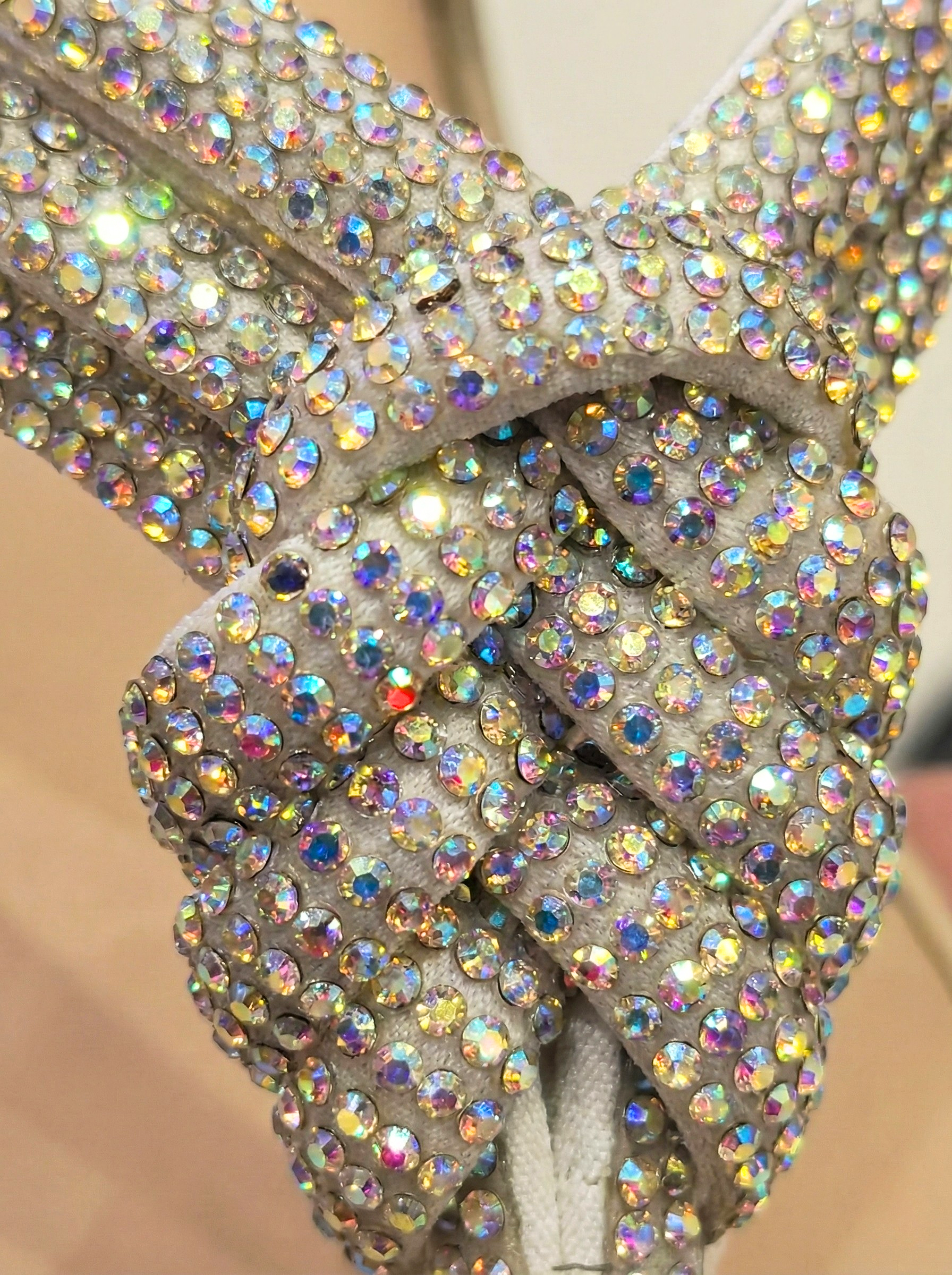 Sawa Crystal Knot Wedges 433 F