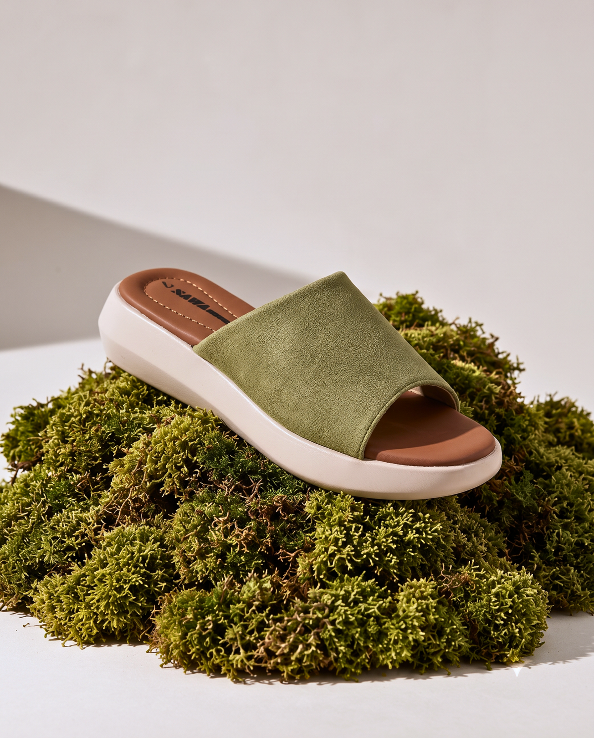 The Moss Effect Slides  427 GN