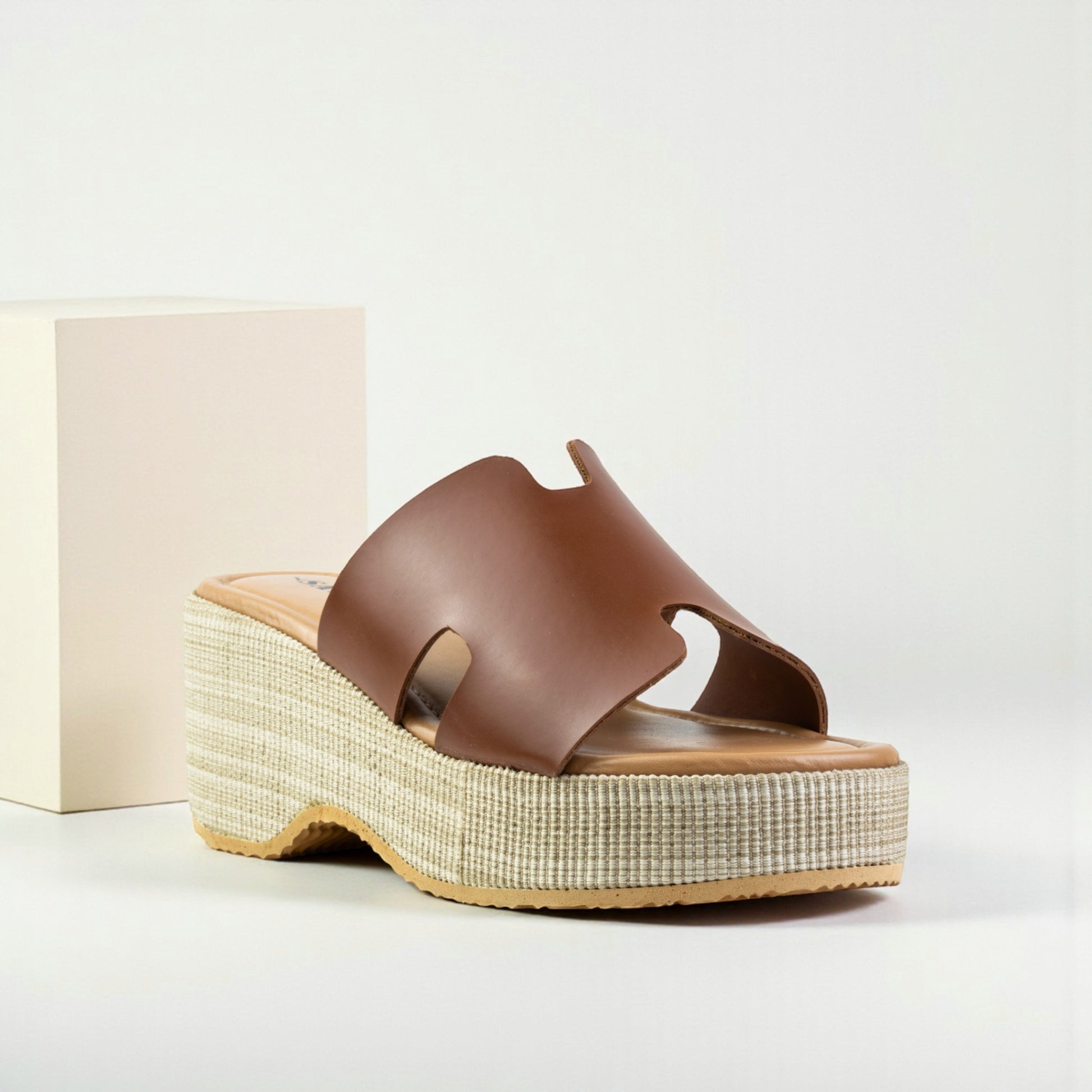 MUSTARD CASUSAL WEDGES 705 MS