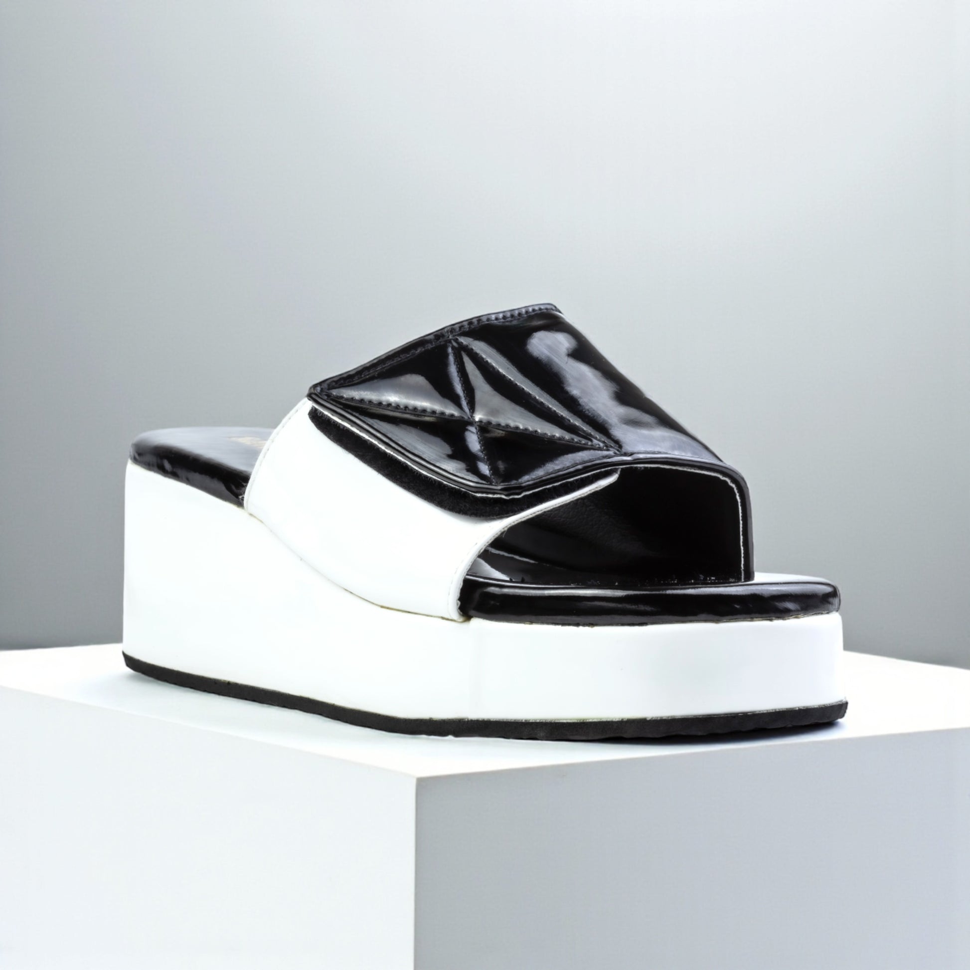 WOMEN CASUAL WEDGES 746 BK